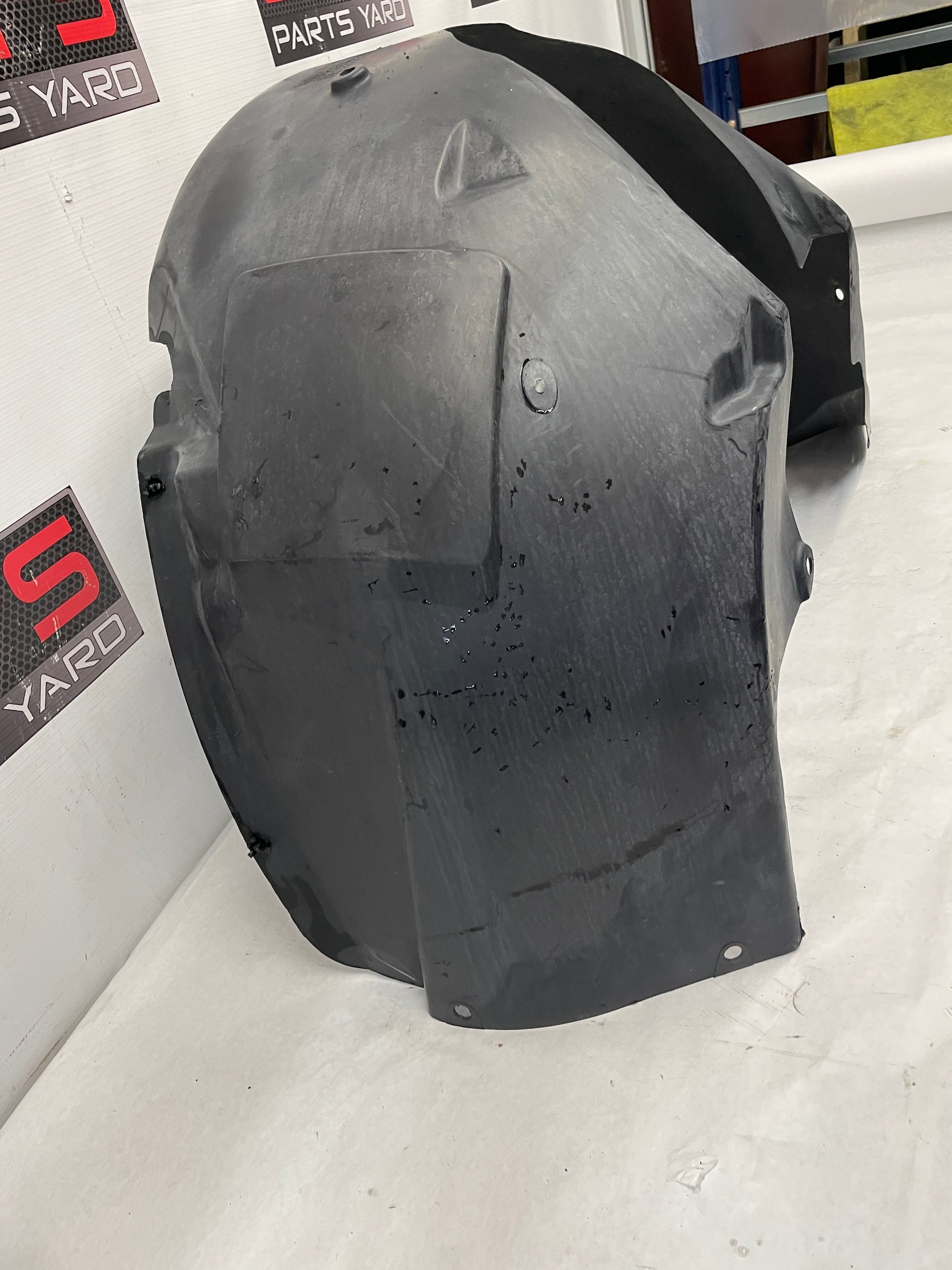 2009 Pontiac G8 RH Passenger Front Fender Wheel Well Liner House OEM - Day's Parts Yard