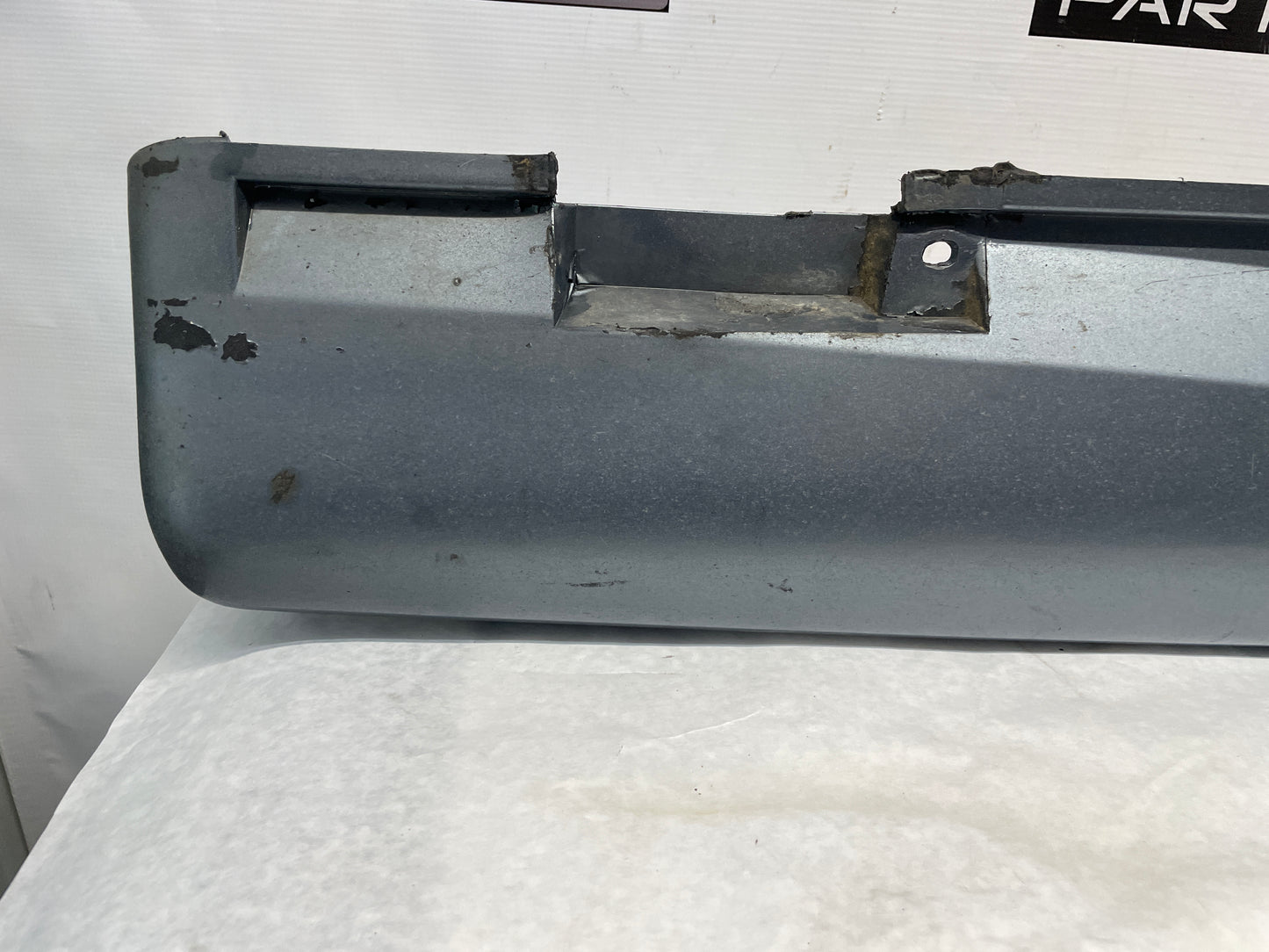 2005 Pontiac GTO RH Passenger Rocker Molding Side Skirt Panel Trim OEM - Day's Parts Yard