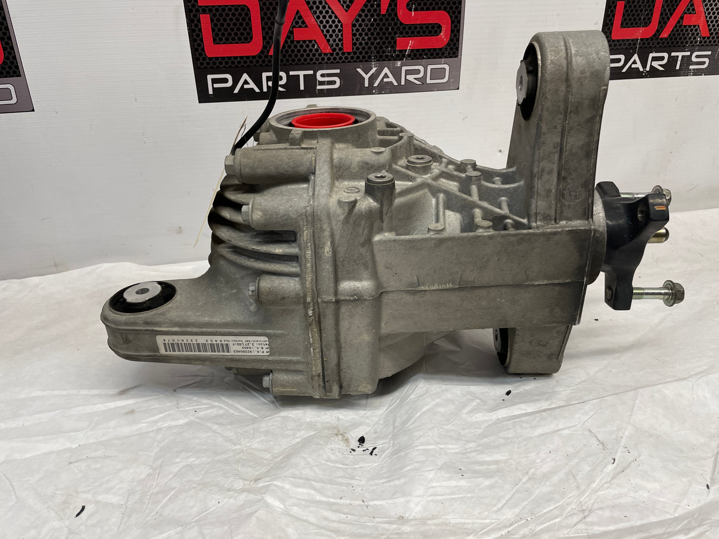 2014 Chevy SS Rear End Axle Carrier Rearend Diff Differential 3.27 LSD OEM - Day's Parts Yard