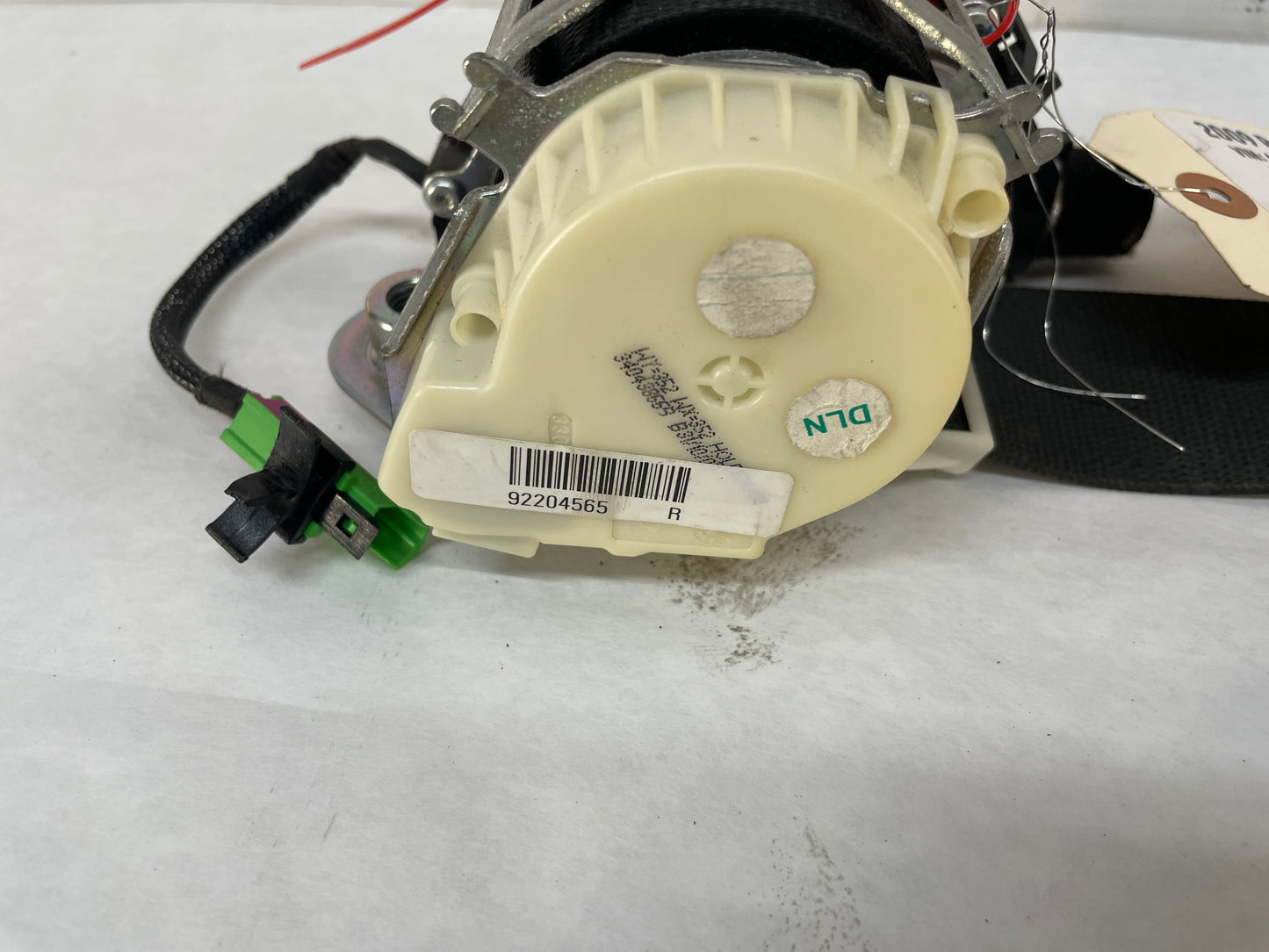 2009 Pontiac G8 RH & LH Front Seat Belts Retractors OEM - Day's Parts Yard