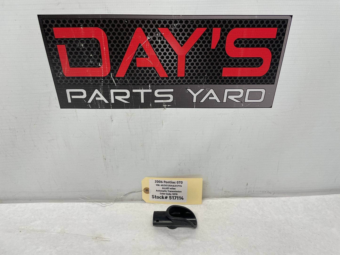 2006 Pontiac GTO Interior Door Lock Outer Trim Bezel OEM