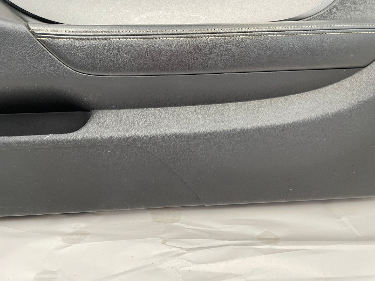 2010 Chevy Camaro SS RH Passenger Door Panel OEM - Day's Parts Yard