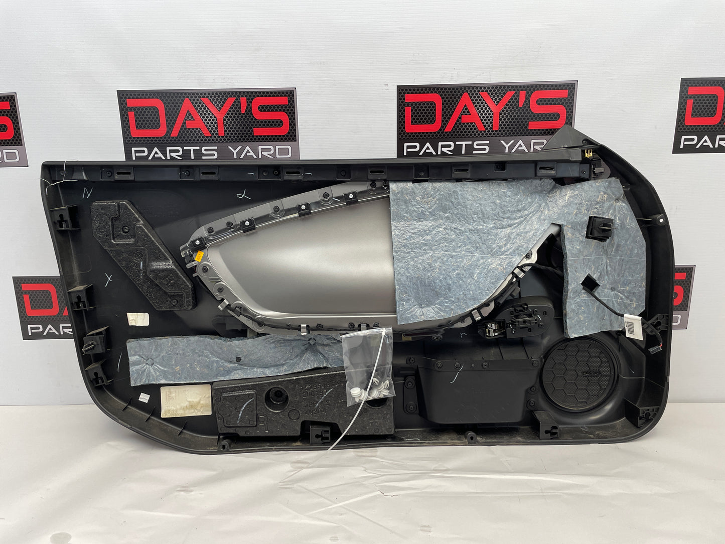 2010 Chevy Camaro SS RH Passenger Door Panel OEM - Day's Parts Yard