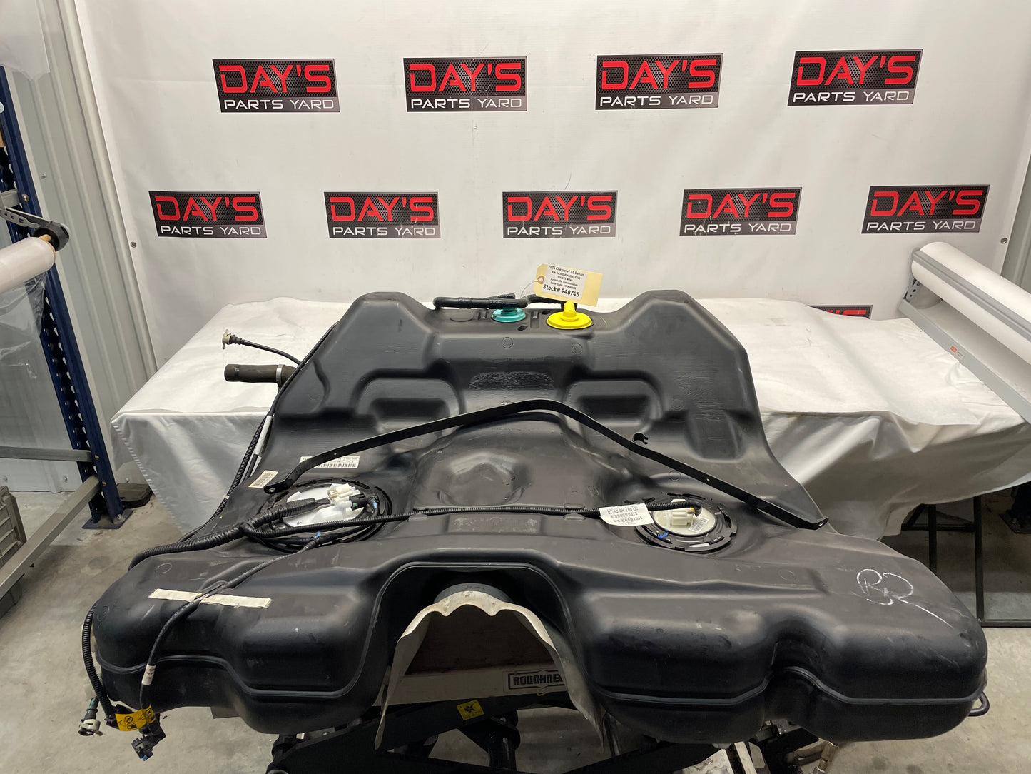 2017 Chevy SS Sedan Complete Fuel Gas Tank and Charcoal Canister OEM - Day's Parts Yard