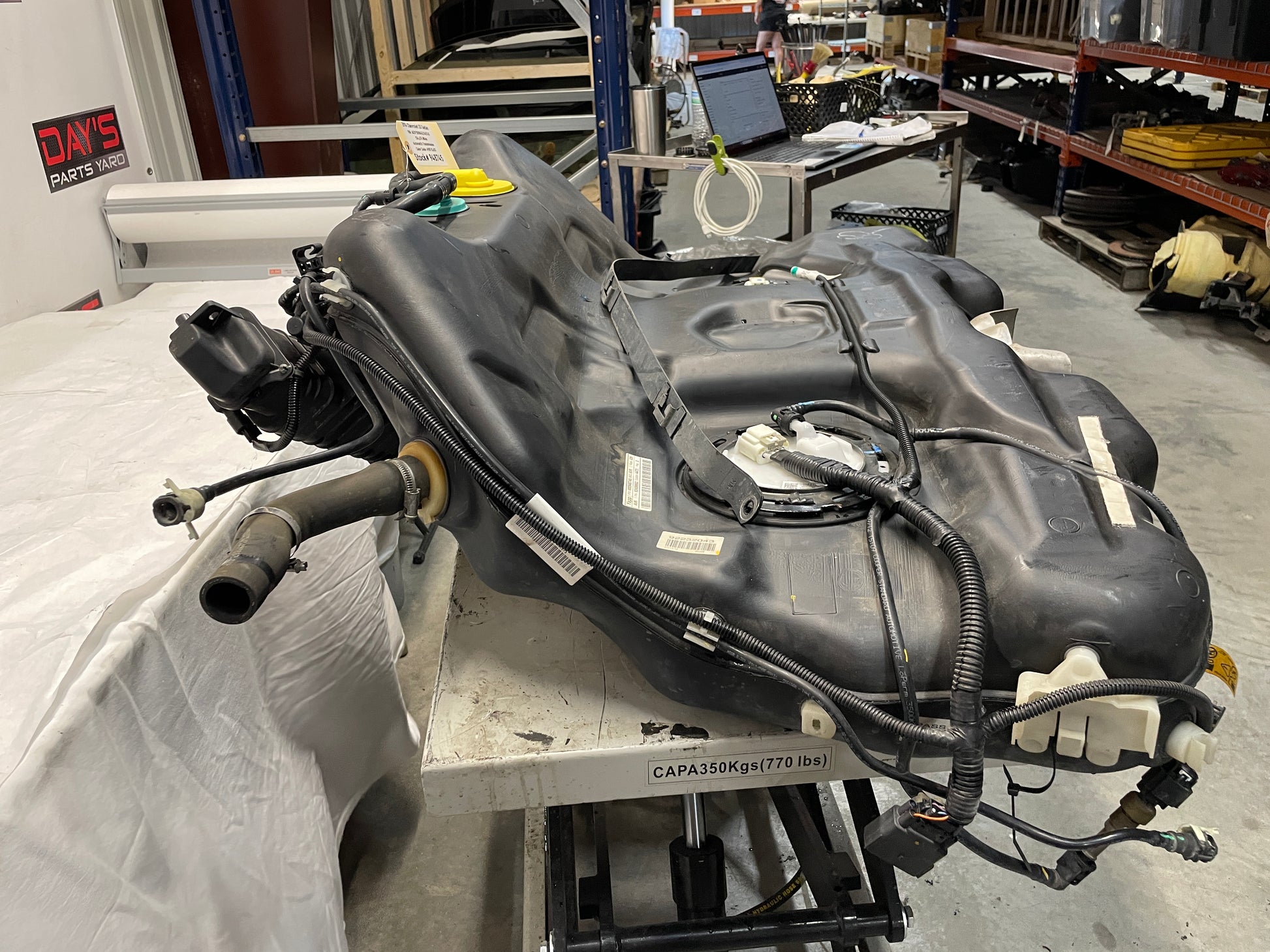 2017 Chevy SS Sedan Complete Fuel Gas Tank and Charcoal Canister OEM - Day's Parts Yard