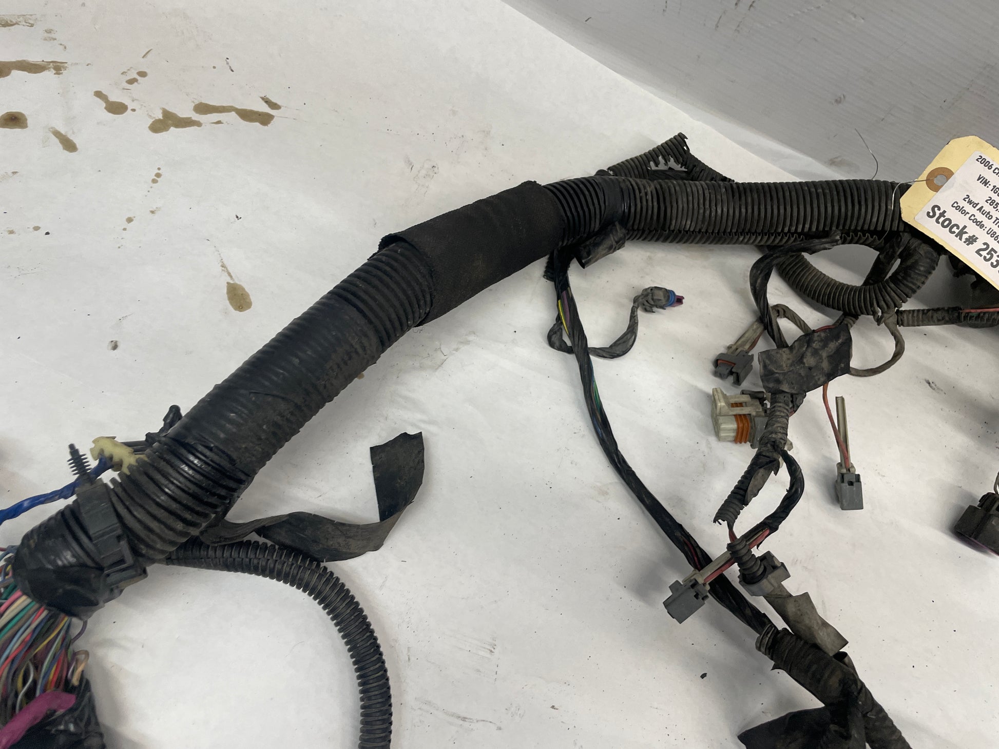 2006 Chevy Silverado C2500 Engine Motor Transmission Wire Wiring Harness OEM - Day's Parts Yard