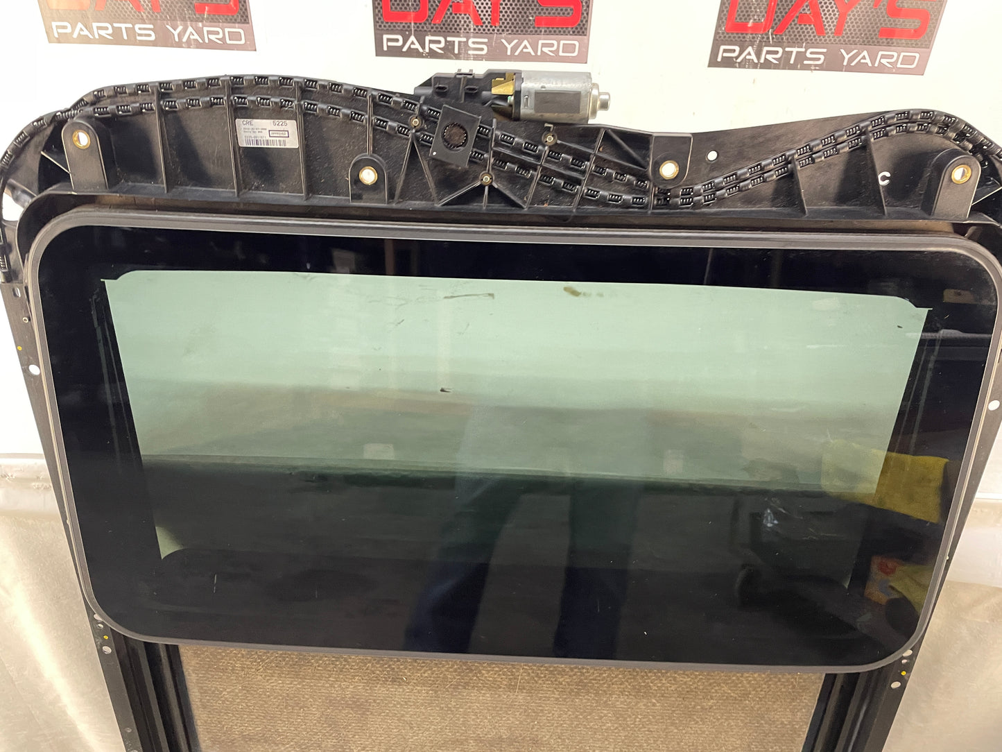 2009 Pontiac G8 Sun Moon Roof Sunroof Moonroof OEM - Day's Parts Yard