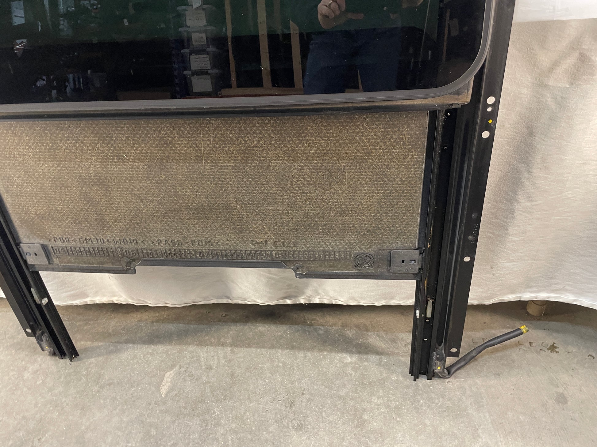 2009 Pontiac G8 Sun Moon Roof Sunroof Moonroof OEM - Day's Parts Yard