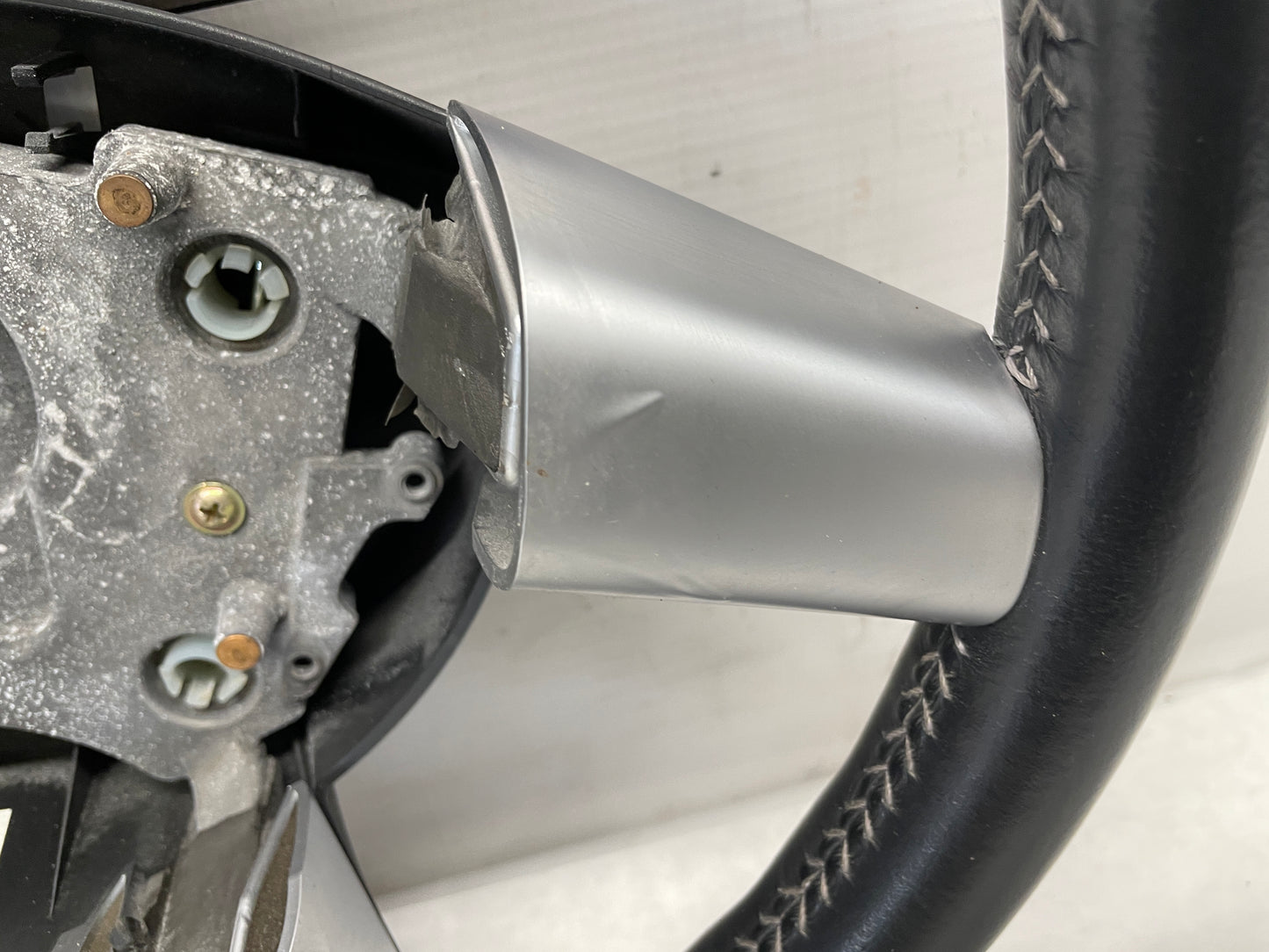 2006 Pontiac GTO Steering Wheel OEM