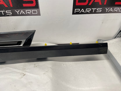 2018 Chevy Camaro SS RH Passenger Rocker Molding Panel OEM - Day's Parts Yard