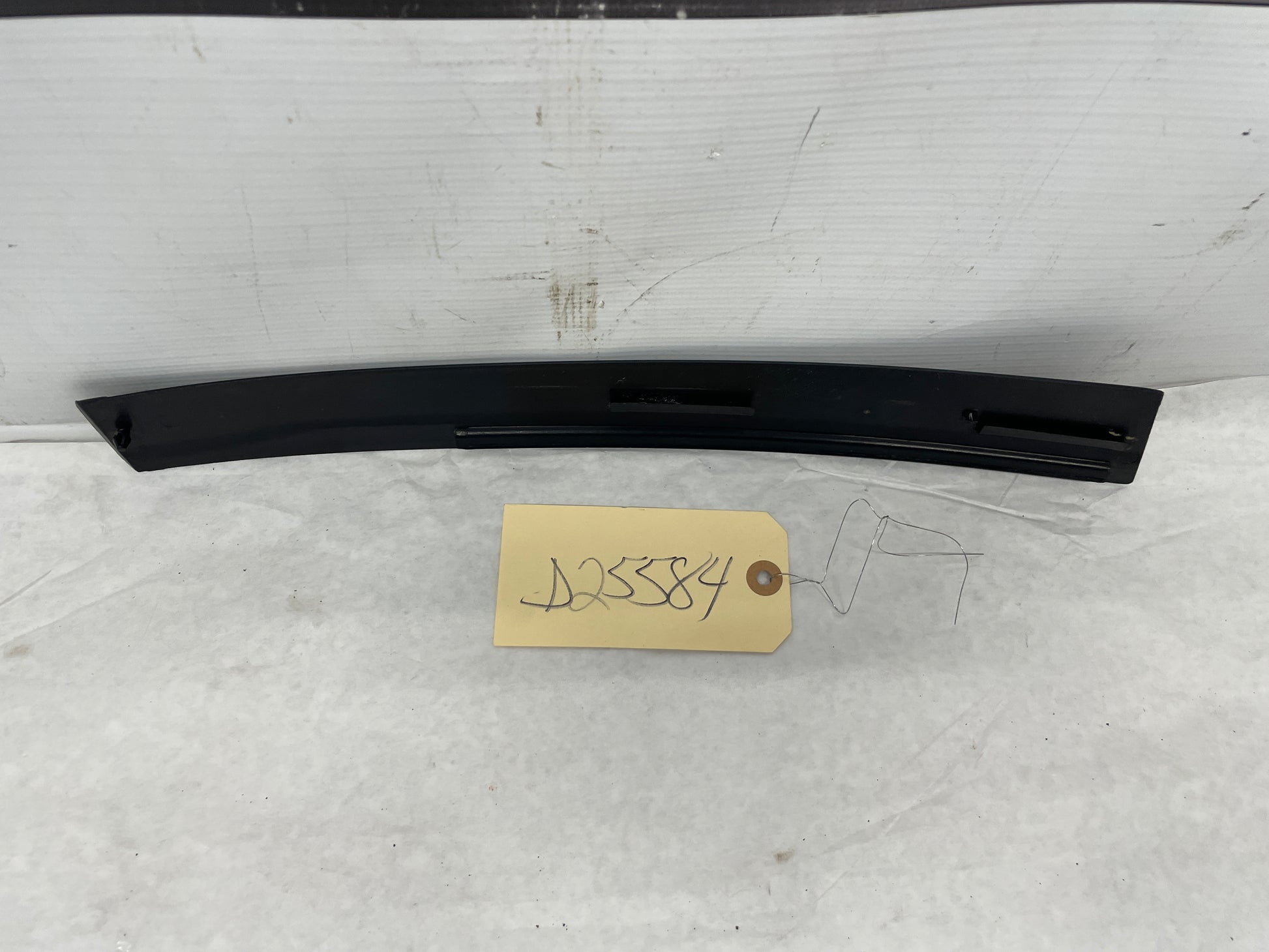 RH Passenger Exterior B Pillar Window Trim Cover Applique Molding OEM - Day's Parts Yard