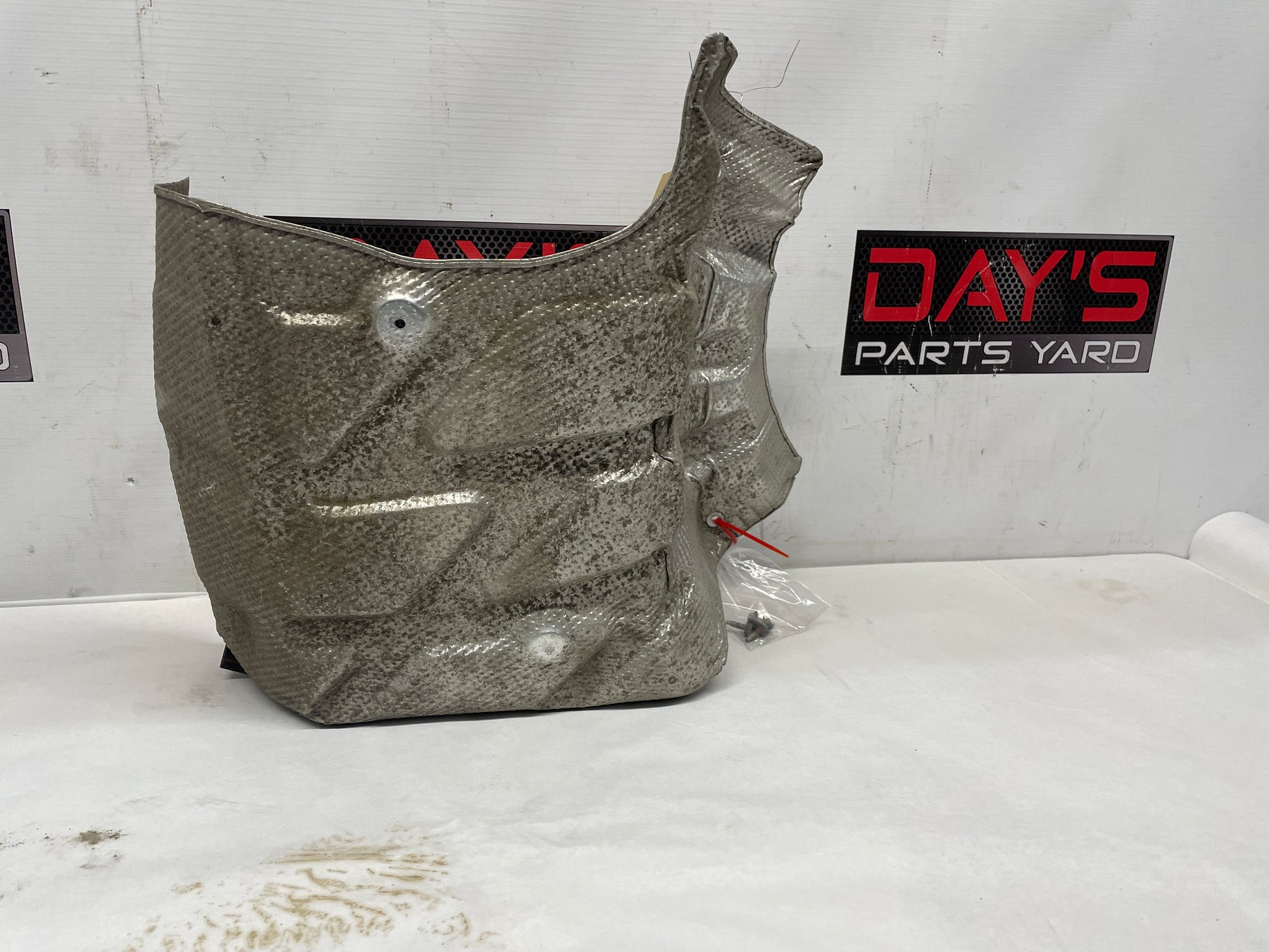 2016 Chevrolet SS Sedan RH Exhaust Muffler Heat Shield OEM - Day's Parts Yard
