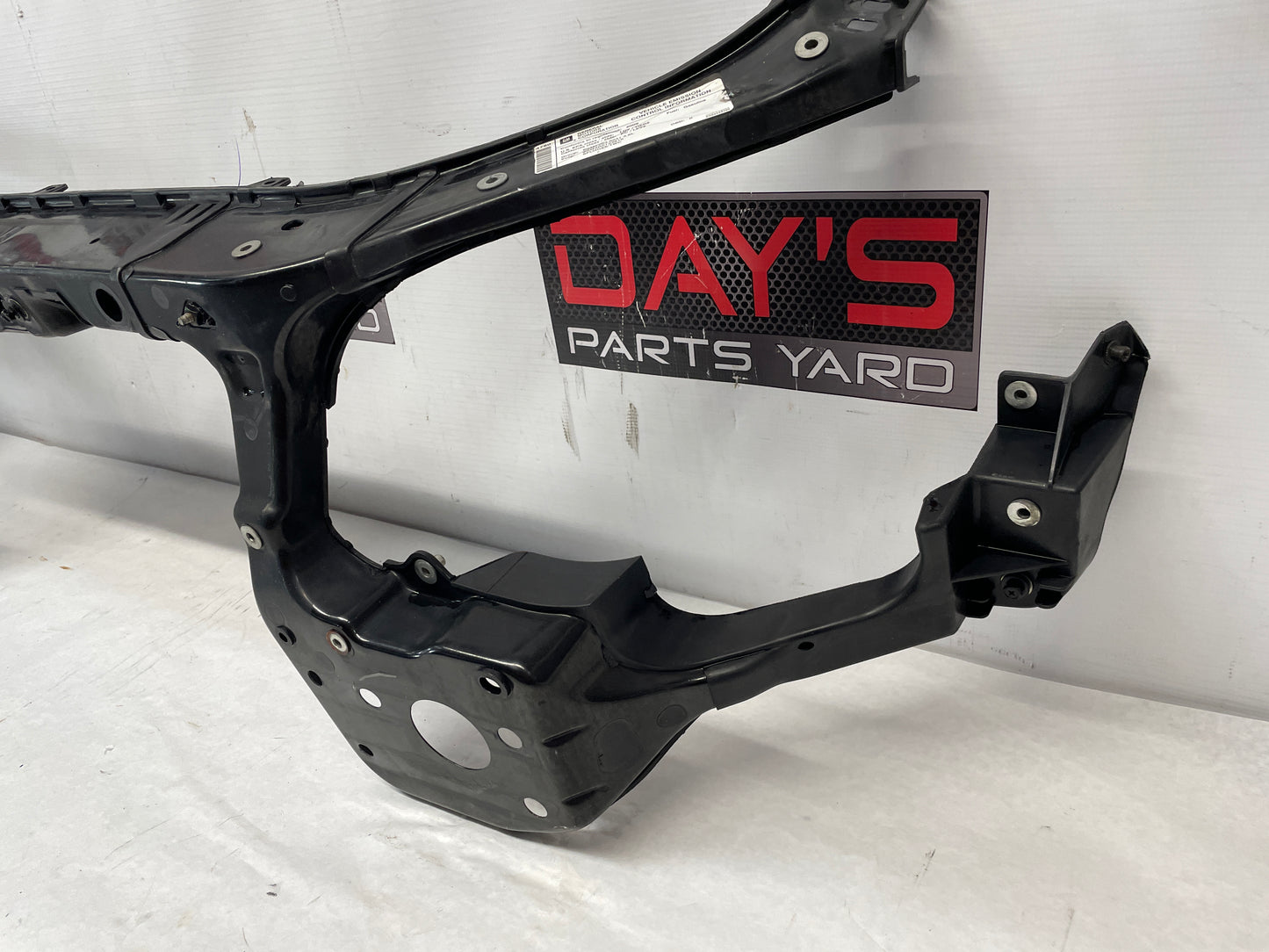 2009 Pontiac G8 Radiator Core Support Bracket - Day's Parts Yard