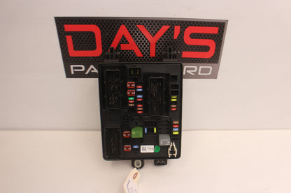 2014 Chevrolet SS Sedan Rear Fuse Box Relay OEM - Day's Parts Yard