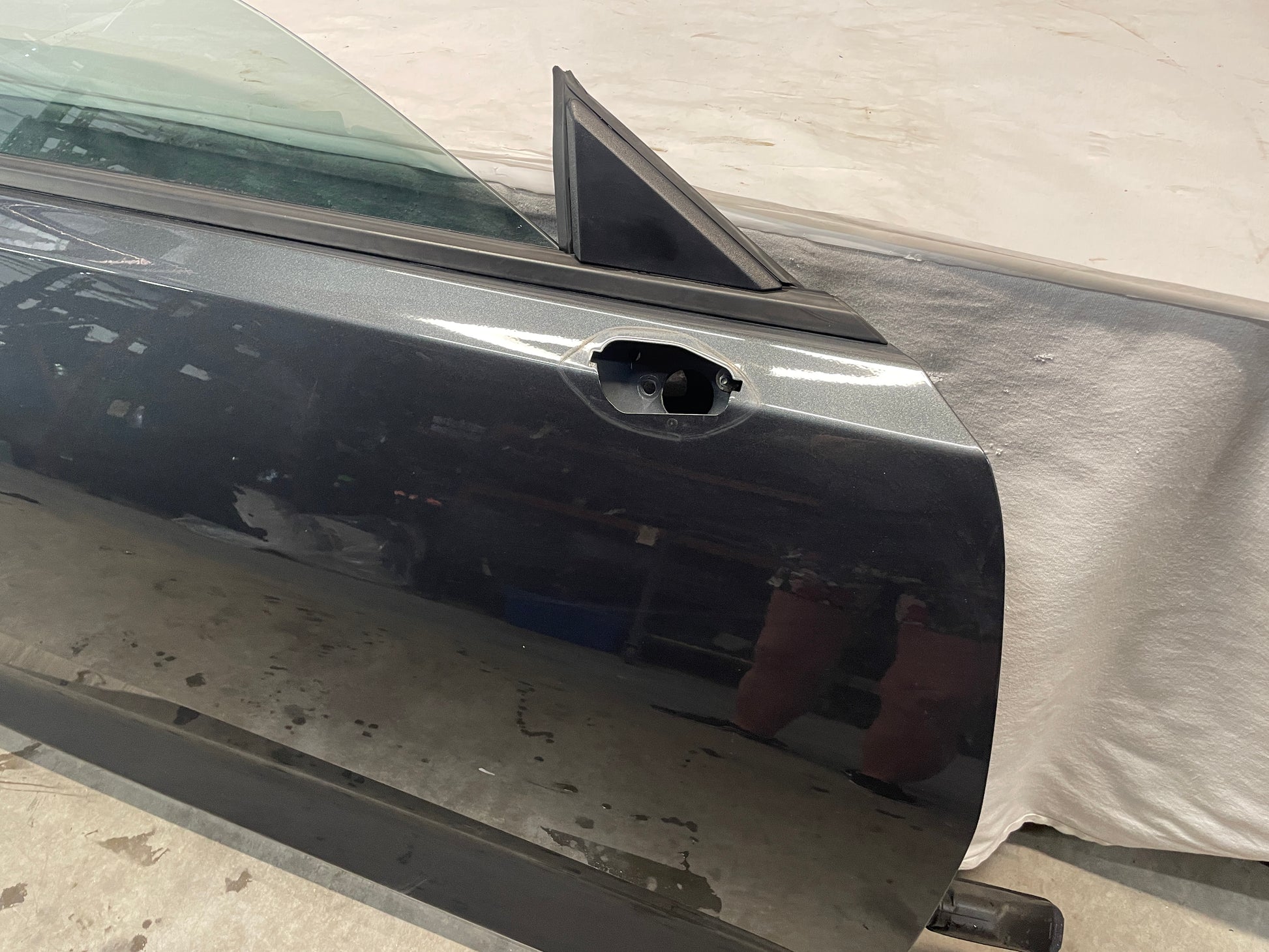 2018 Chevy Camaro SS RH Passenger Front Exterior Door OEM - Day's Parts Yard