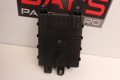 2014 Chevrolet SS Sedan Rear Fuse Box Relay OEM - Day's Parts Yard