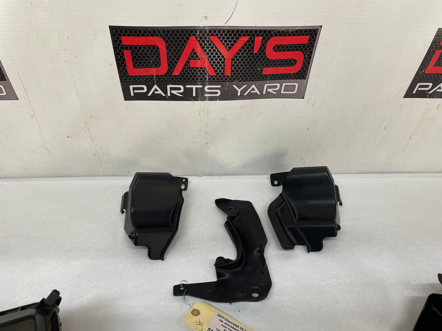 2017 Chevy SS Sedan Radiator Support Splash Shields Air Intake Inlet Baffle OEM - Day's Parts Yard