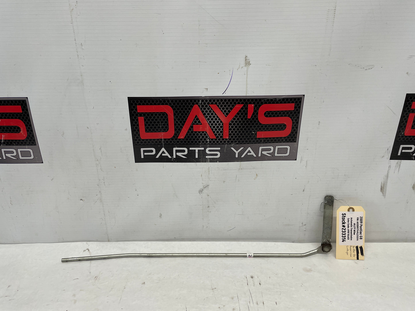 2009 Pontiac G8 GT Automatic Transmission Shifter Linkage Rod OEM - Day's Parts Yard
