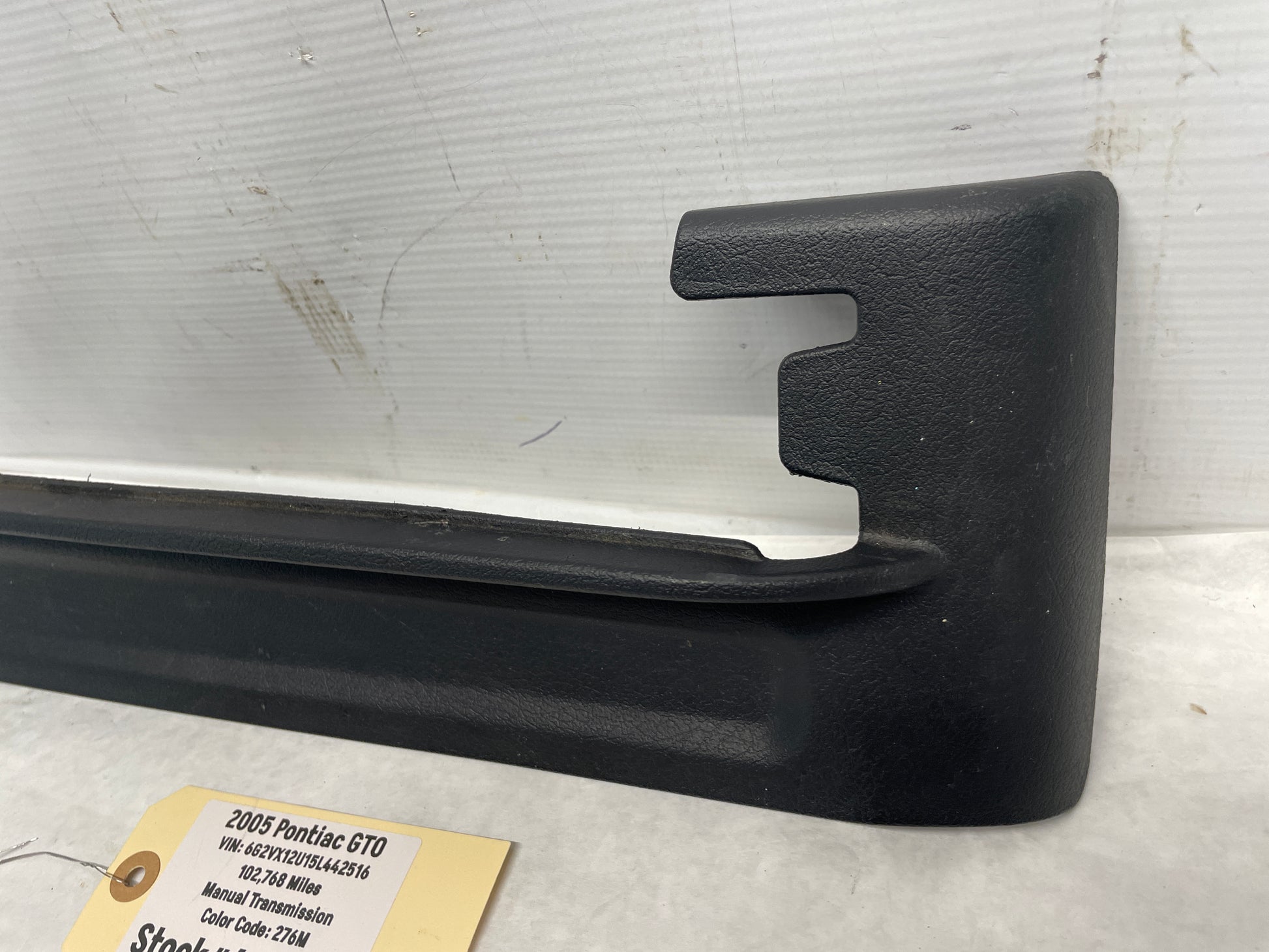 2005 Pontiac GTO RH Passenger 4pc Seat Rail Frame Trim Set OEM - Day's Parts Yard