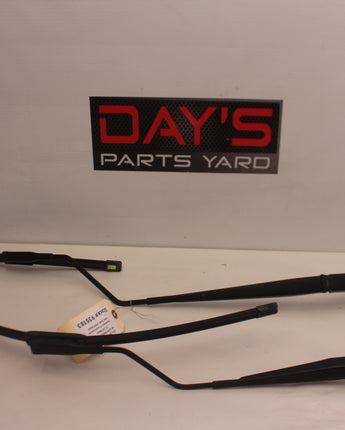 2014 Chevy SS Sedan Windshield Wiper Arm Set RH & LH OEM