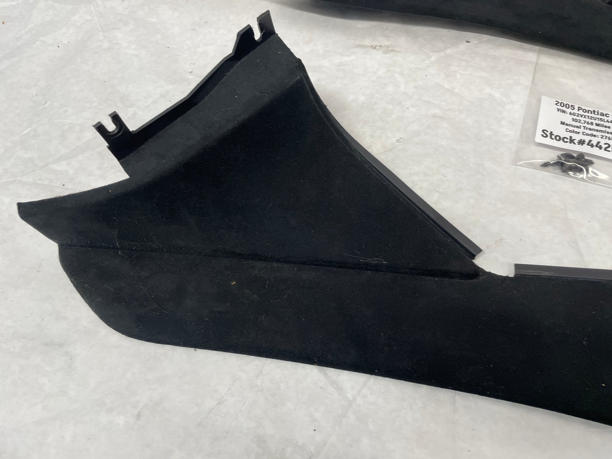 2005 Pontiac GTO RH & LH Console Interior Black Suede Trim Panels OEM - Day's Parts Yard