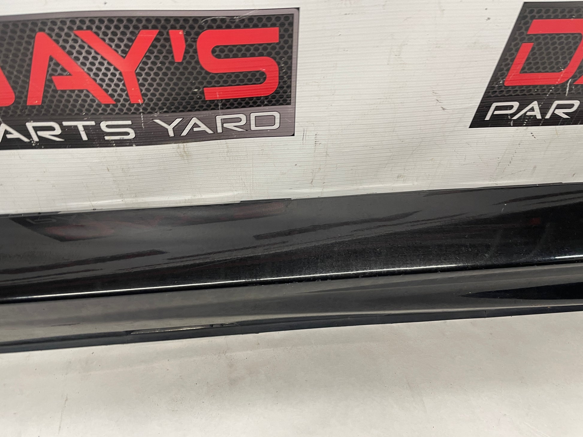 2016 Chevy SS Sedan LH Driver Rocker Molding Side Skirt Panel Trim OEM - Day's Parts Yard