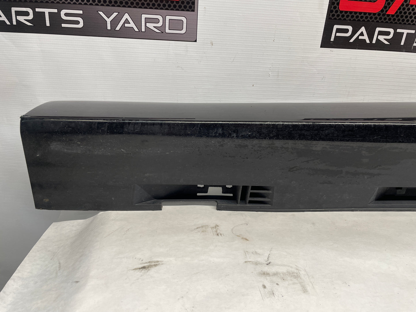 2016 Chevy SS Sedan LH Driver Rocker Molding Side Skirt Panel Trim OEM - Day's Parts Yard