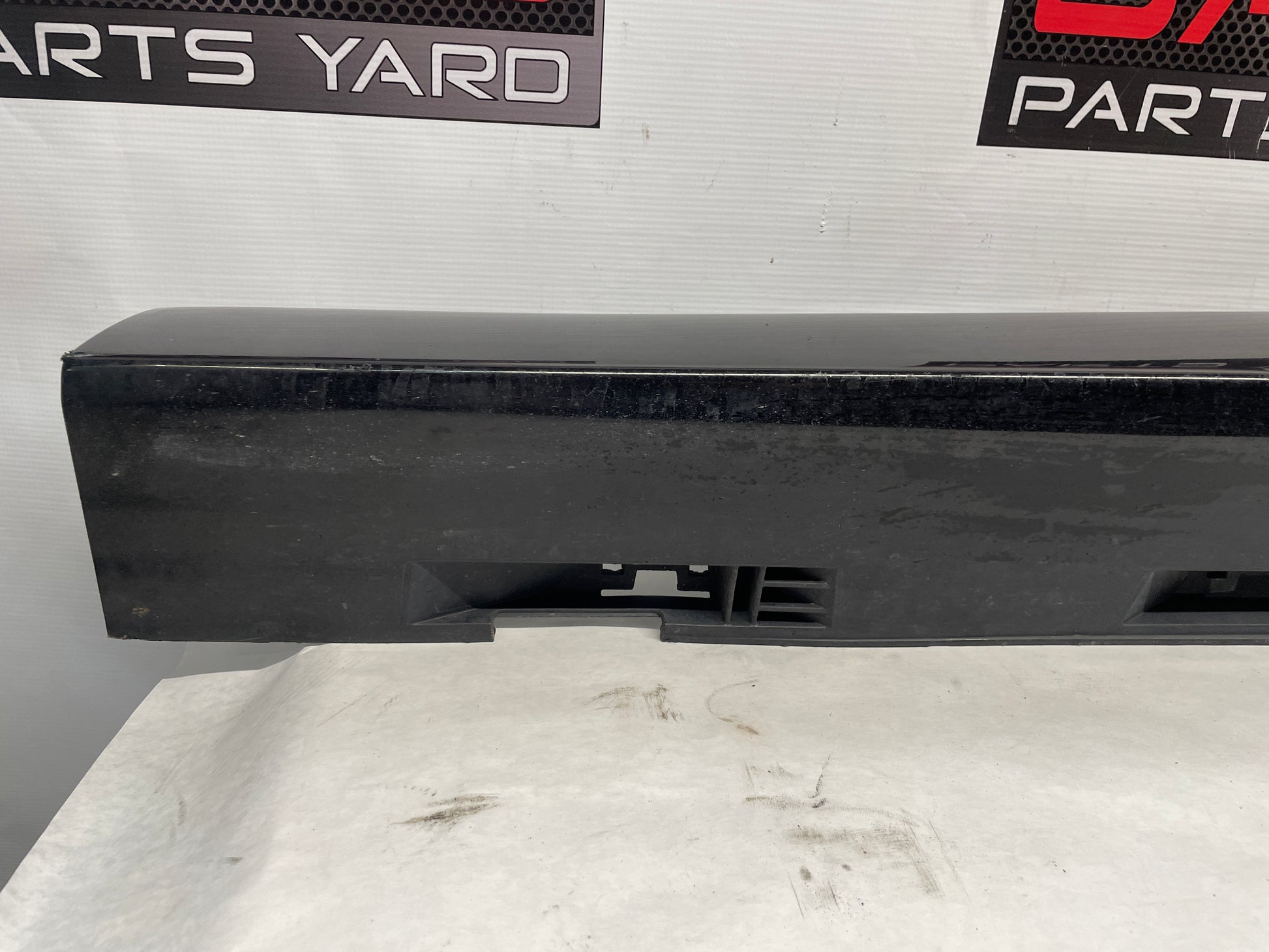 2016 Chevy SS Sedan LH Driver Rocker Molding Side Skirt Panel Trim OEM - Day's Parts Yard