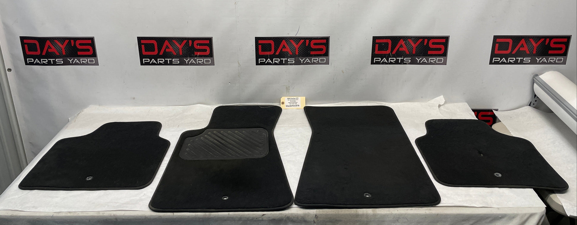 2005 Pontiac GTO Floor Mats Fronts and Rears Trim OEM - Day's Parts Yard