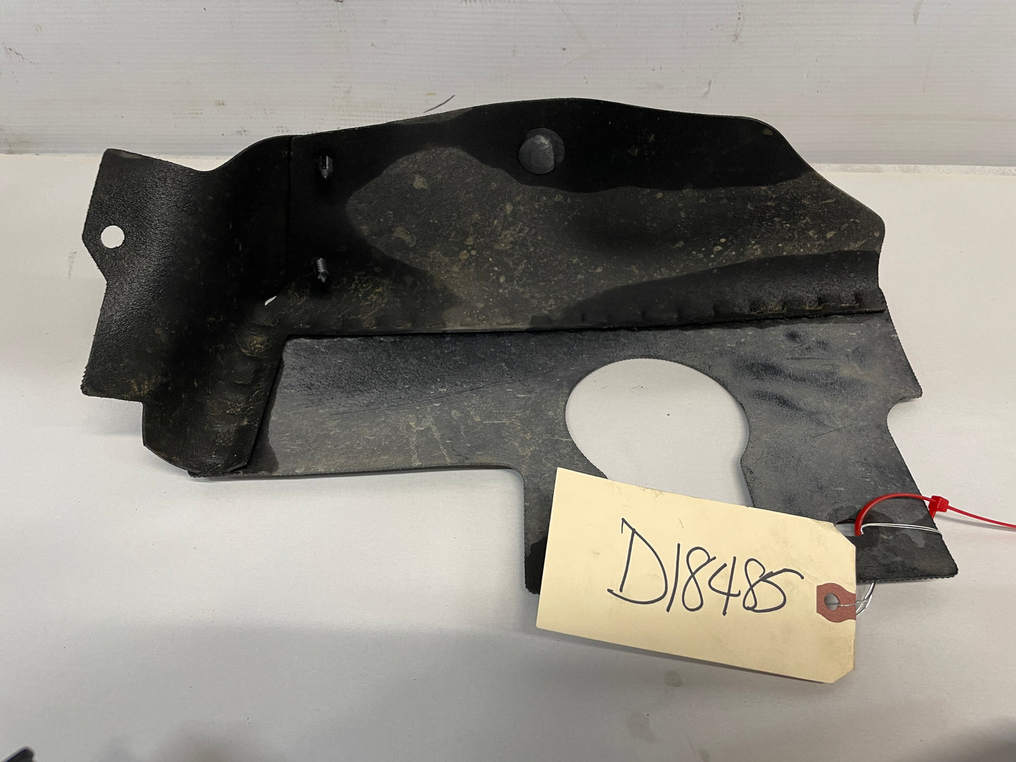 2014 Chevy Camaro SS 1LE RH Passenger Alternator Splash Shield OEM