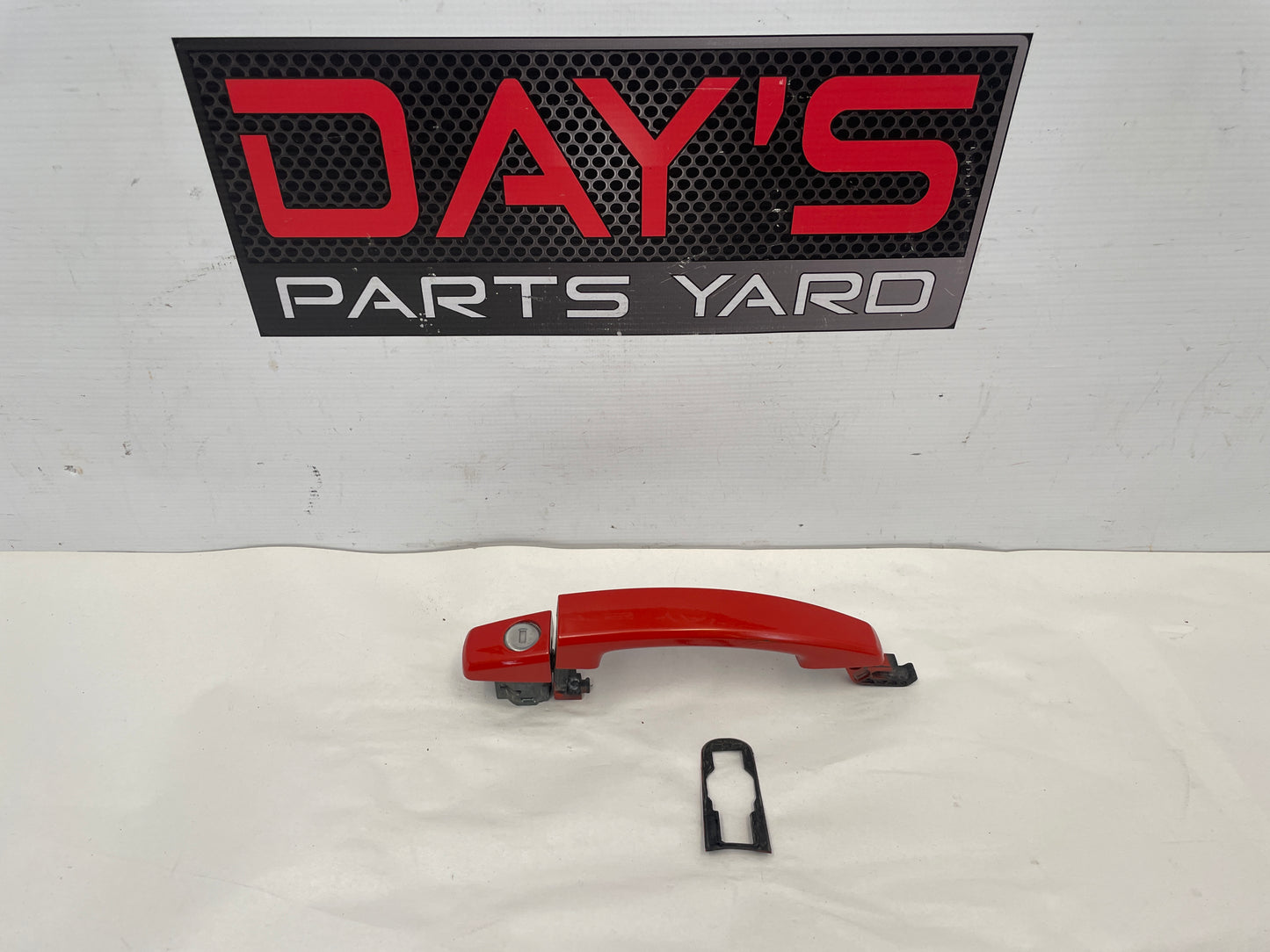 2010 Chevy Camaro SS LH Driver Exterior Door Handle OEM - Day's Parts Yard