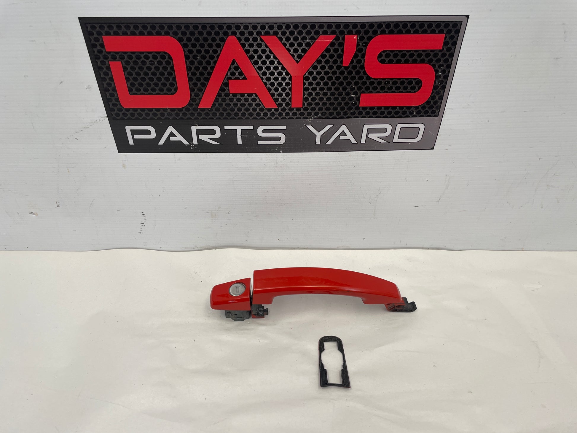 2010 Chevy Camaro SS LH Driver Exterior Door Handle OEM - Day's Parts Yard