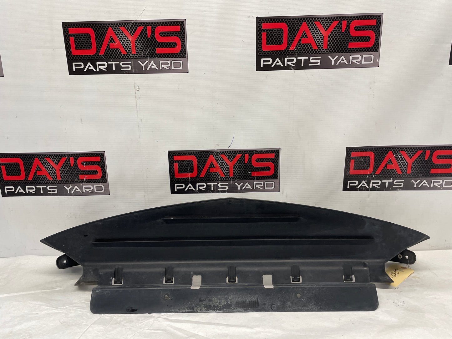 2005 Pontiac GTO Front Facial Radiator Air Inlet Lower Duct OEM