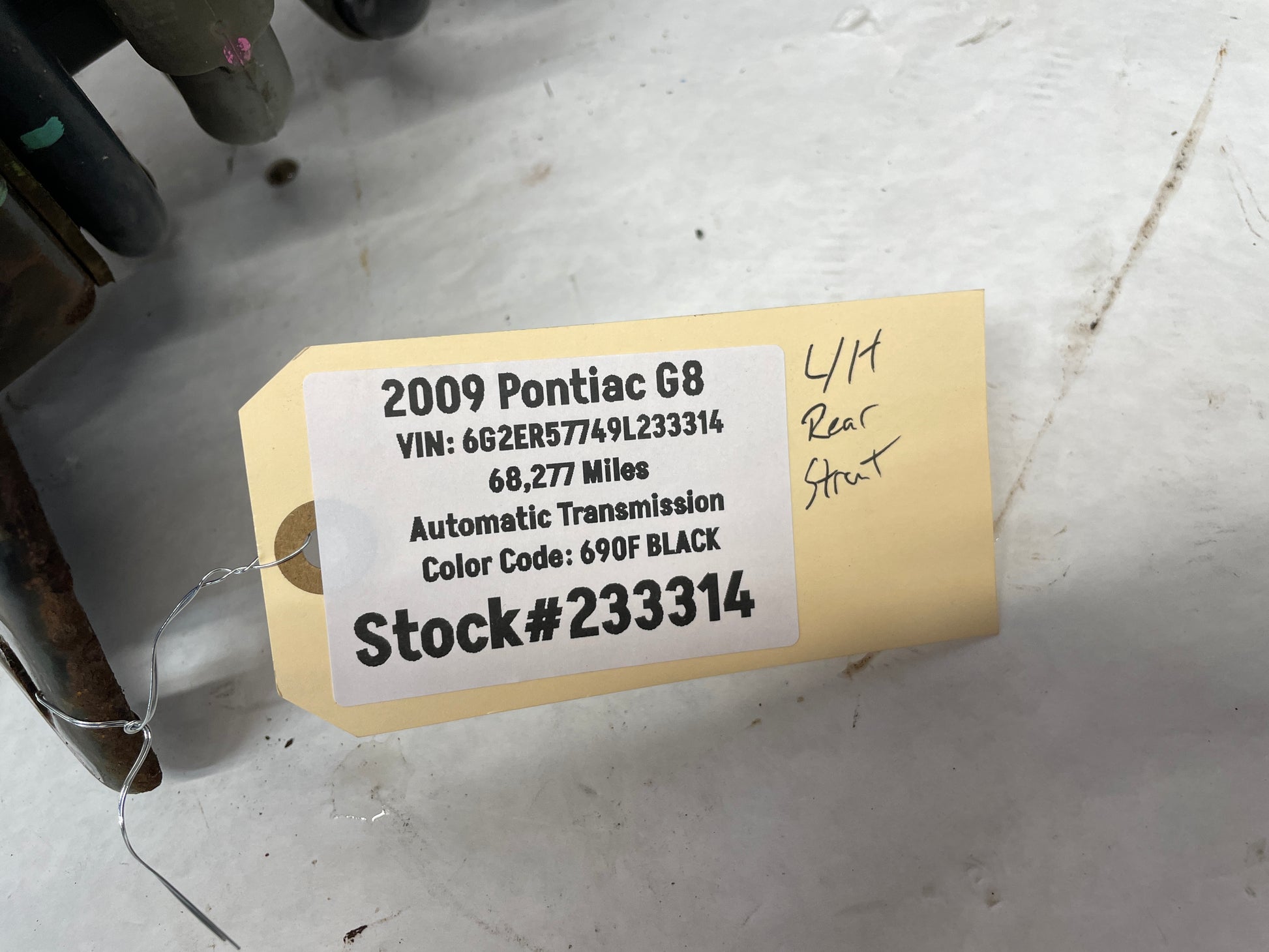 2009 Pontiac G8 LH Driver Rear Suspension Shocks Strut Absorber Assembly OEM - Day's Parts Yard