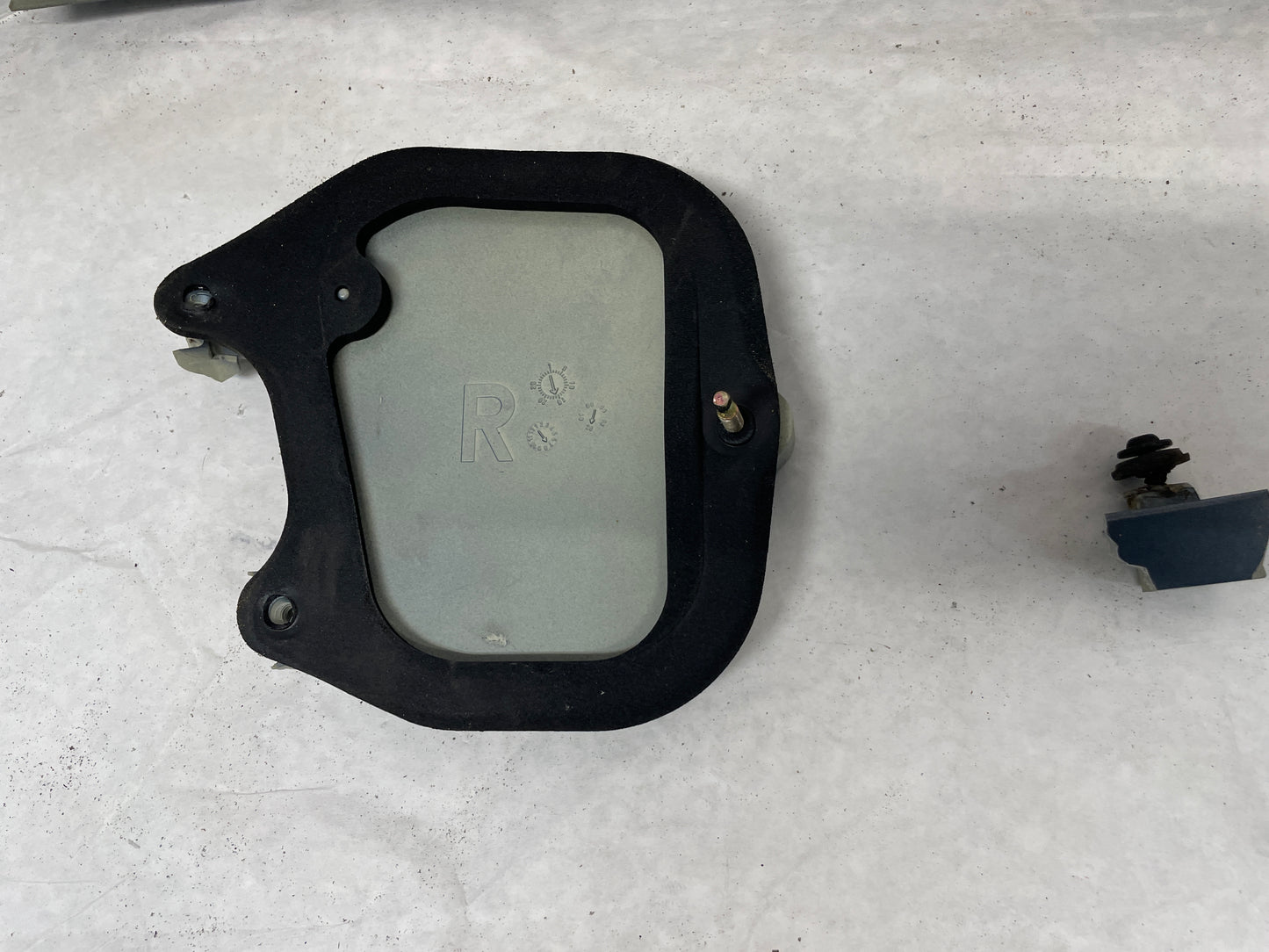 2005 Pontiac GTO Trunk Deck Lid Filler Insert Panel OEM - Day's Parts Yard