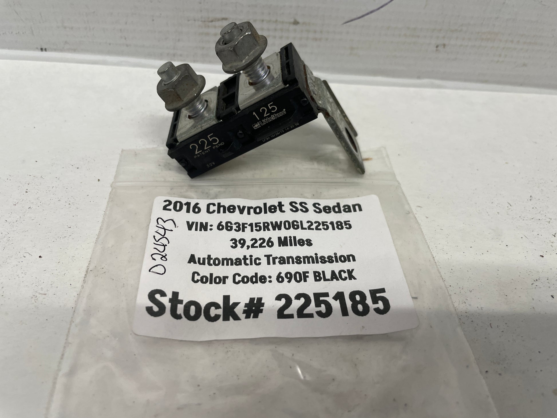 2016 Chevy SS Sedan Jump Starter Post Positive Battery Circuit Fuse OEM - Day's Parts Yard