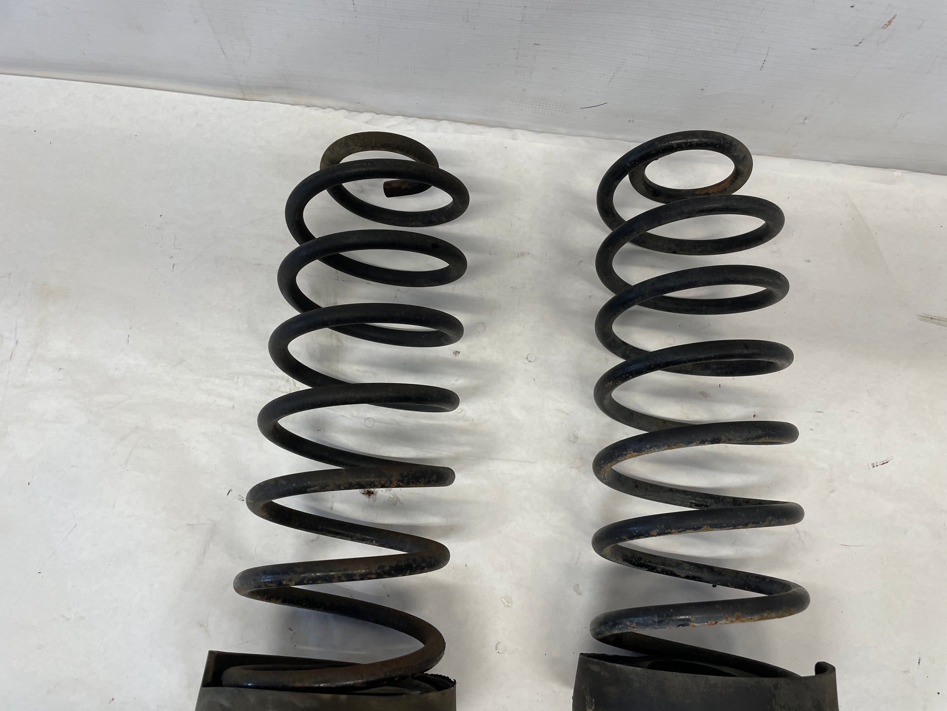 1999 Chevy Camaro Z28 Rear Coil Spring Set OEM - Day's Parts Yard