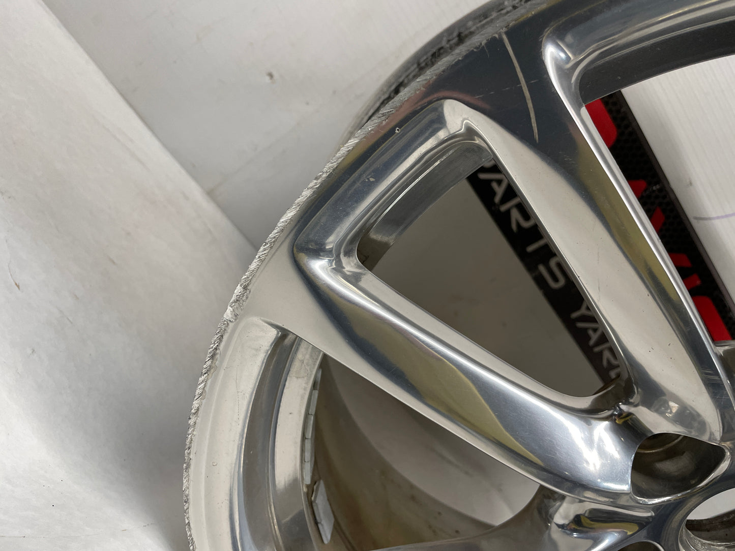 2014 Chevy SS Factory OEM Front Wheel 19X8.5 - Day's Parts Yard