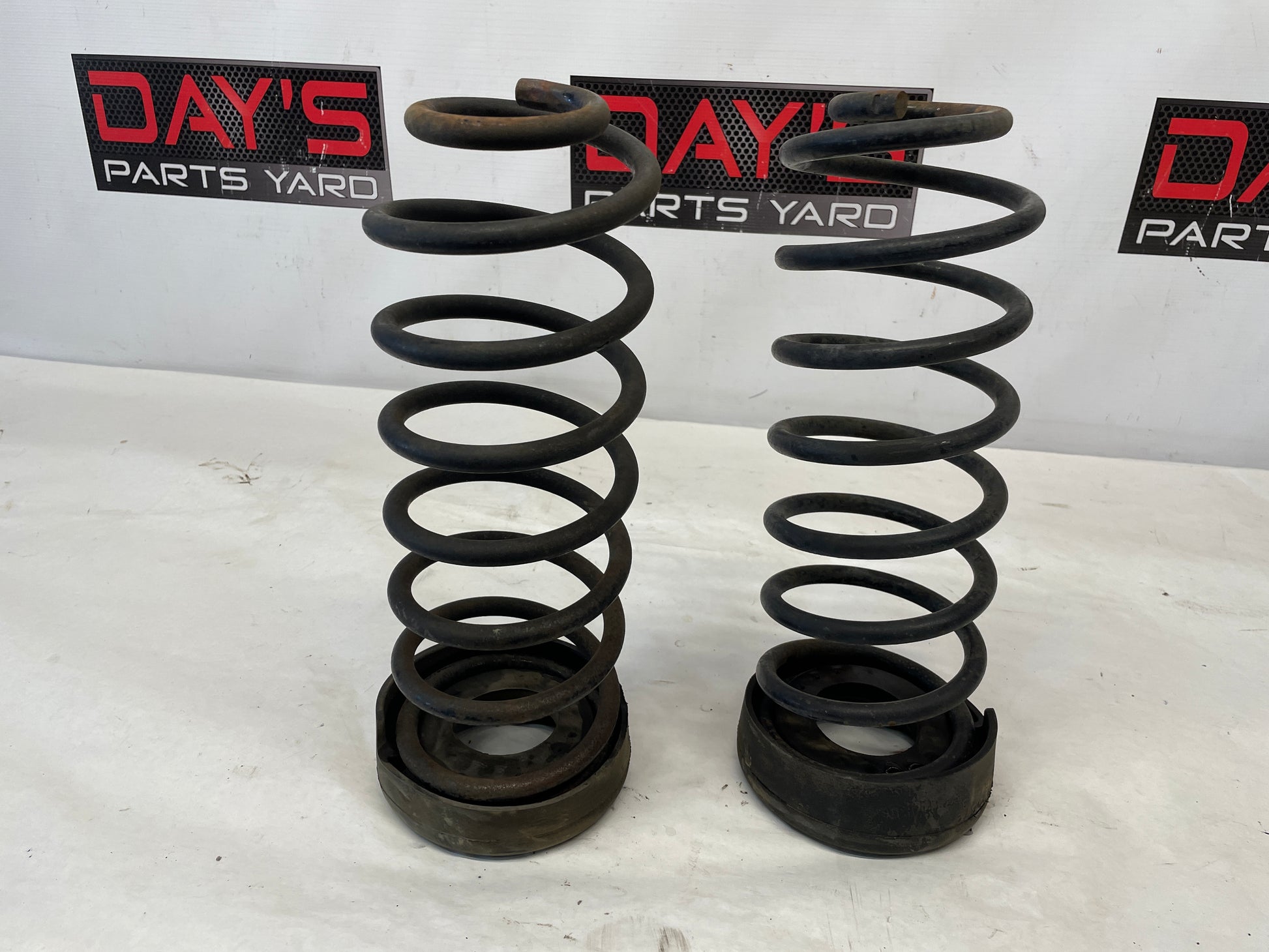 1999 Chevy Camaro Z28 Rear Coil Spring Set OEM - Day's Parts Yard