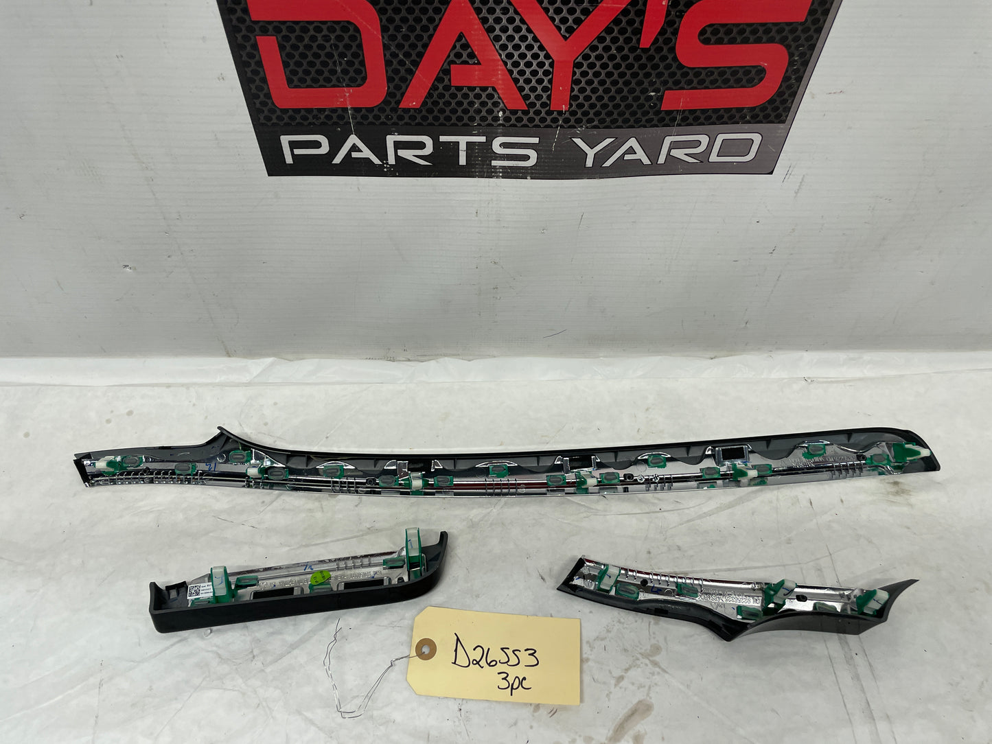 2014 Chevy SS Sedan 3pc Applique Dash Panel Trims OEM - Day's Parts Yard