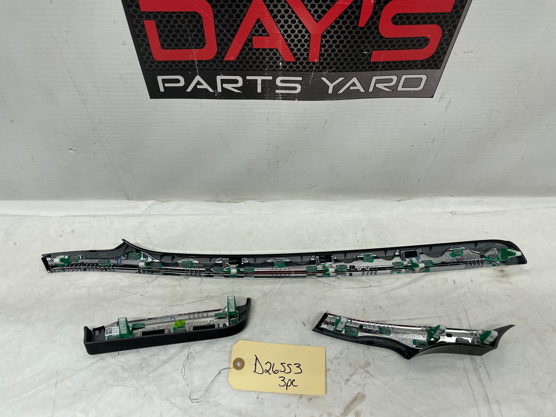 2014 Chevy SS Sedan 3pc Applique Dash Panel Trims OEM - Day's Parts Yard