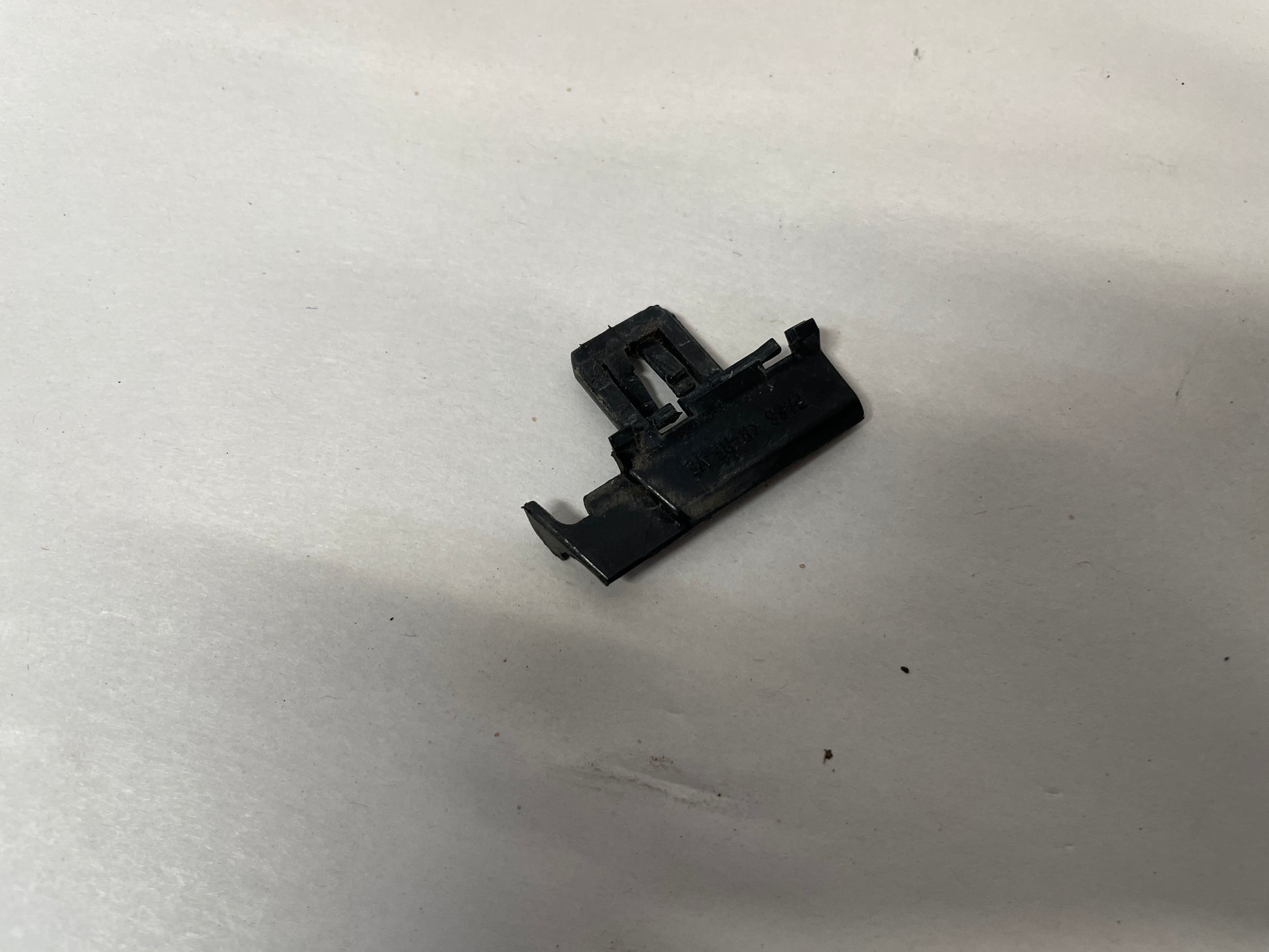 2017 Chevy SS Sedan RH Passenger Rear Door Belt Molding Front Clip OEM - Day's Parts Yard