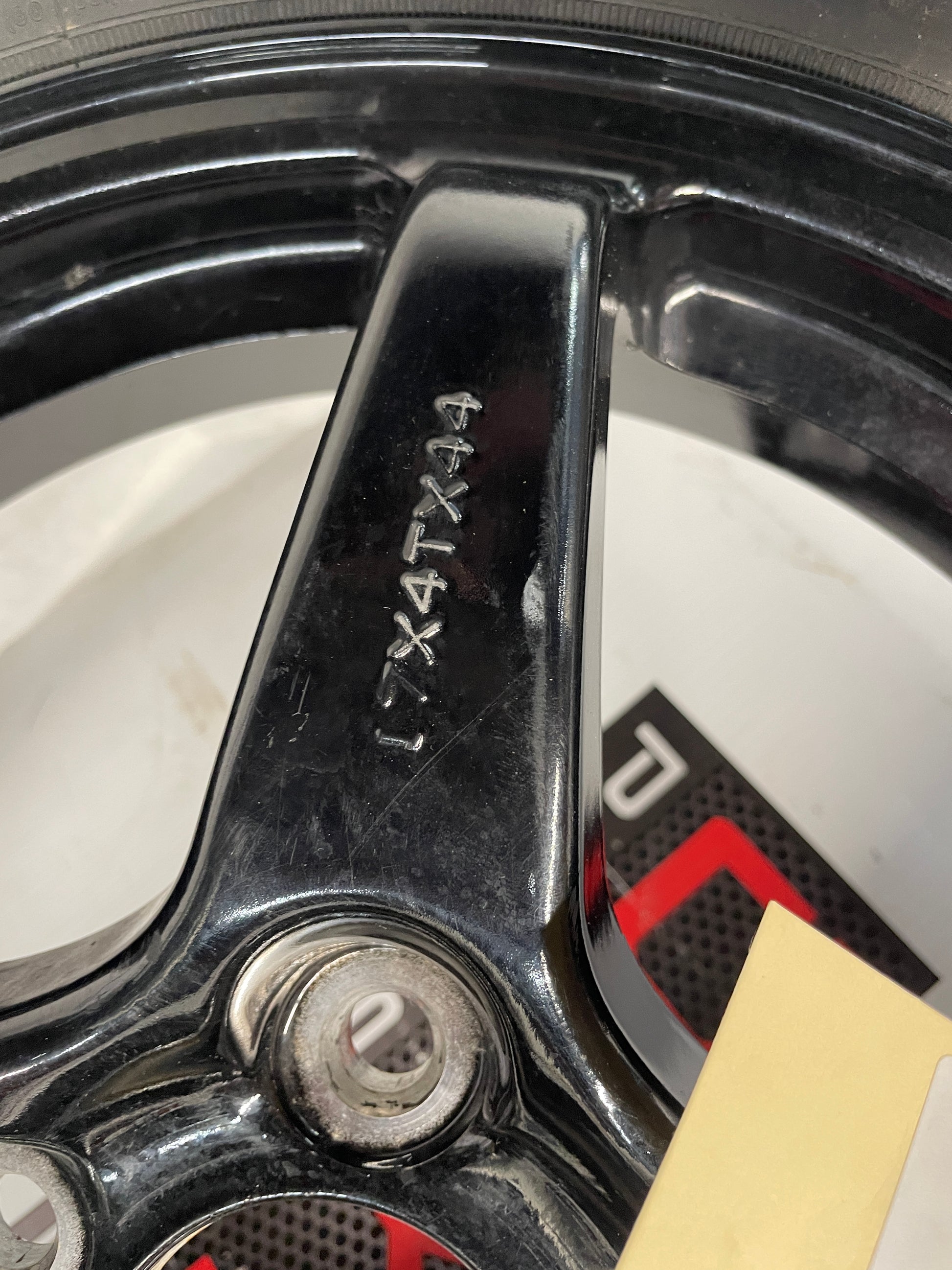2005 Pontiac GTO Compact Spare Wheel & Tire OEM - Day's Parts Yard