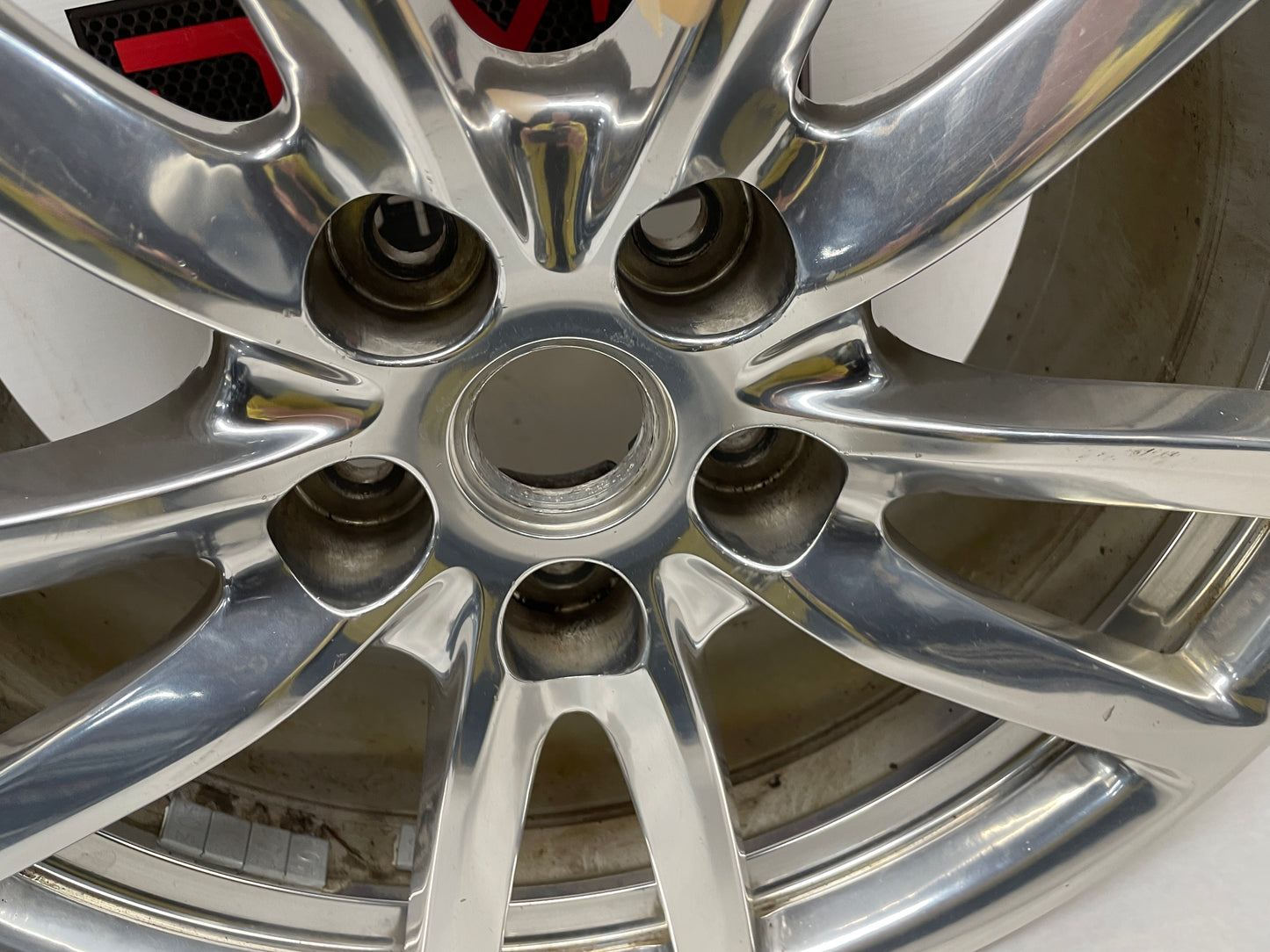 2014 Chevy SS Factory OEM Front Wheel 19X8.5 - Day's Parts Yard