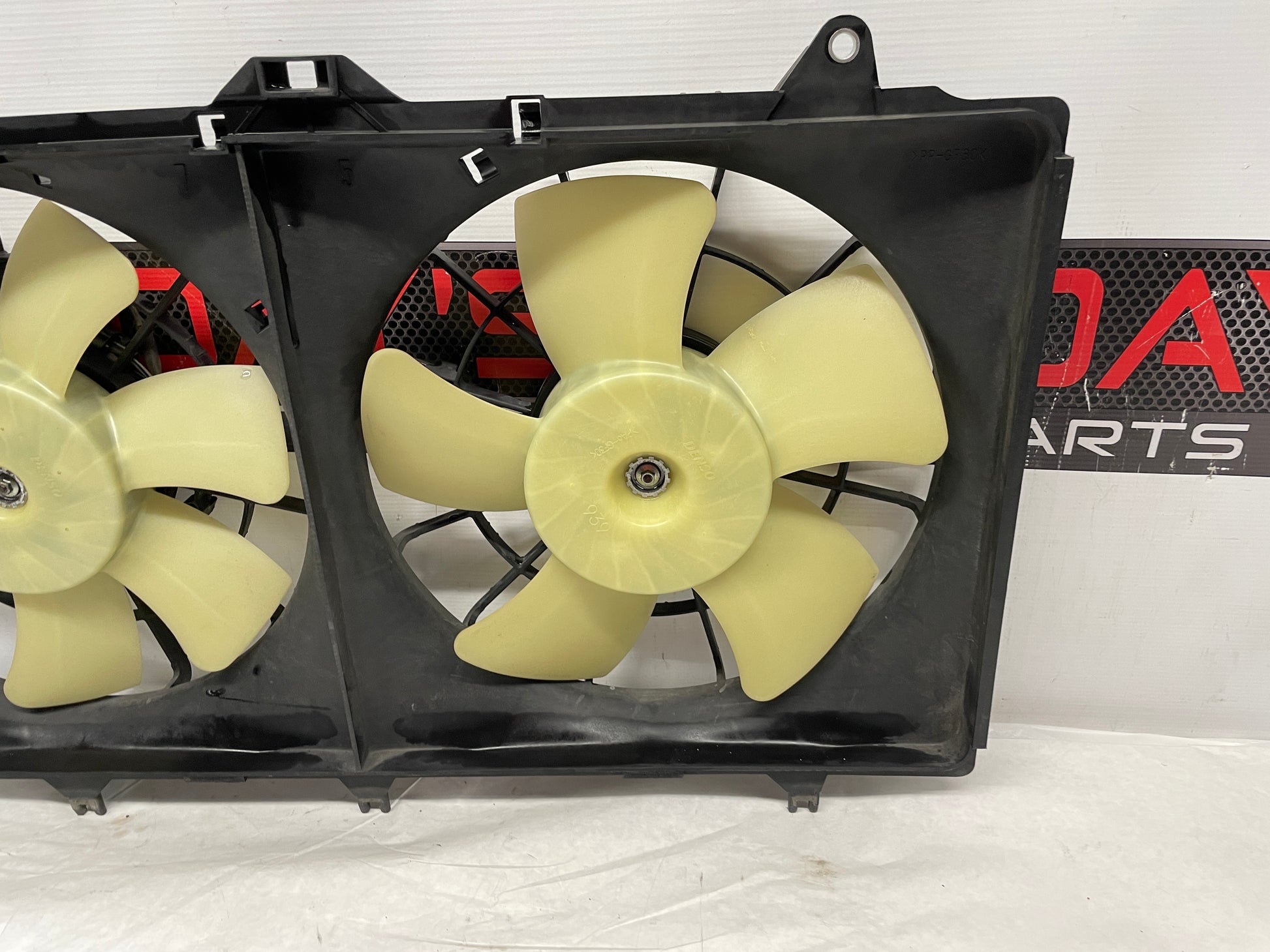 2014 Chevy SS Sedan Radiator Duel Dual Electric Coolant Cooling Fan Assembly OEM - Day's Parts Yard