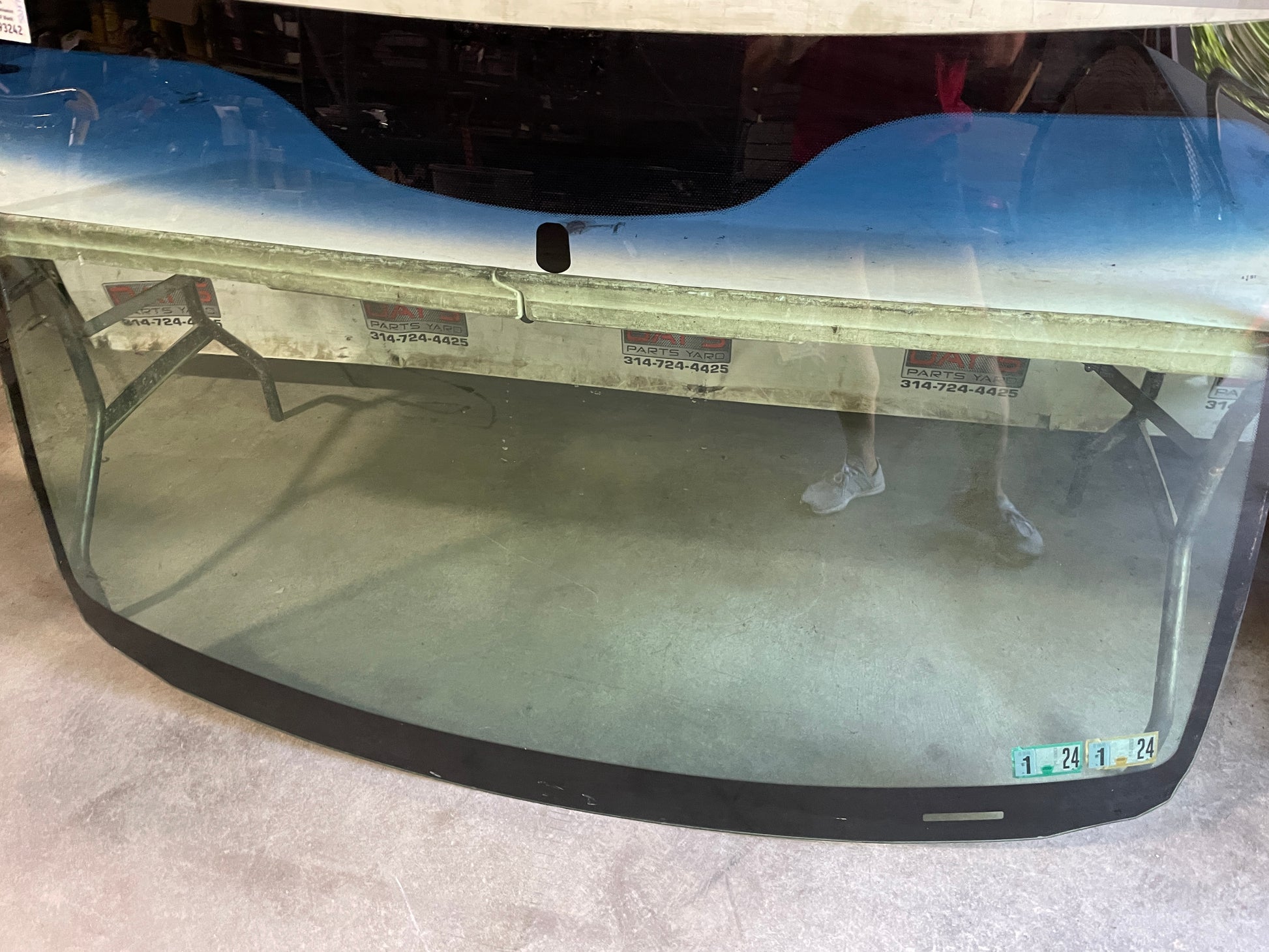 2009 Pontiac G8 GT Front Windshield Glass OEM LOCAL PICK UP ONLY - Day's Parts Yard