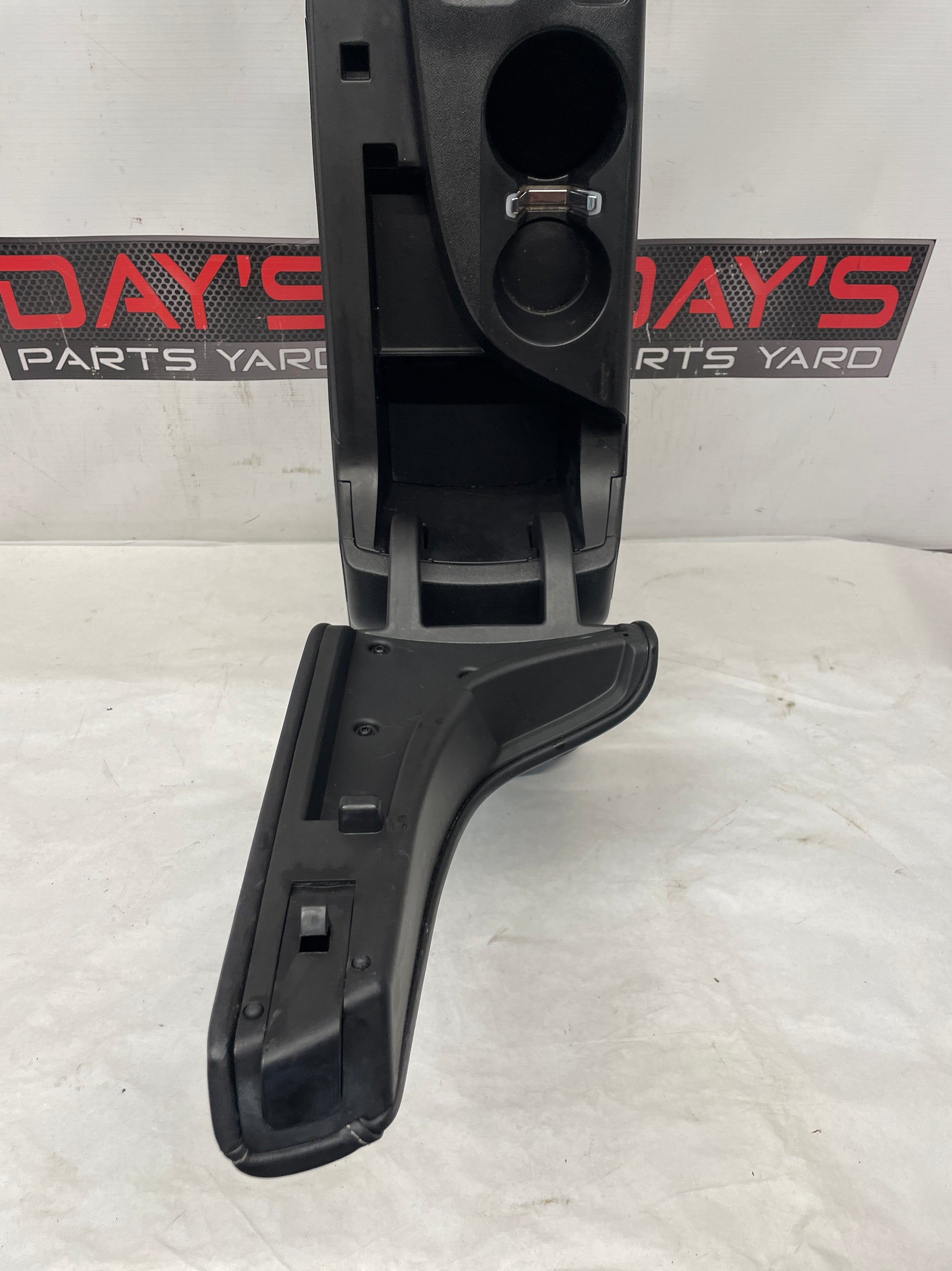 2018 Chevy Camaro SS Center Console Armrest Assembly OEM - Day's Parts Yard