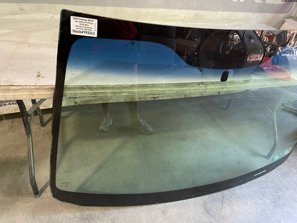2009 Pontiac G8 GT Front Windshield Glass OEM LOCAL PICK UP ONLY - Day's Parts Yard