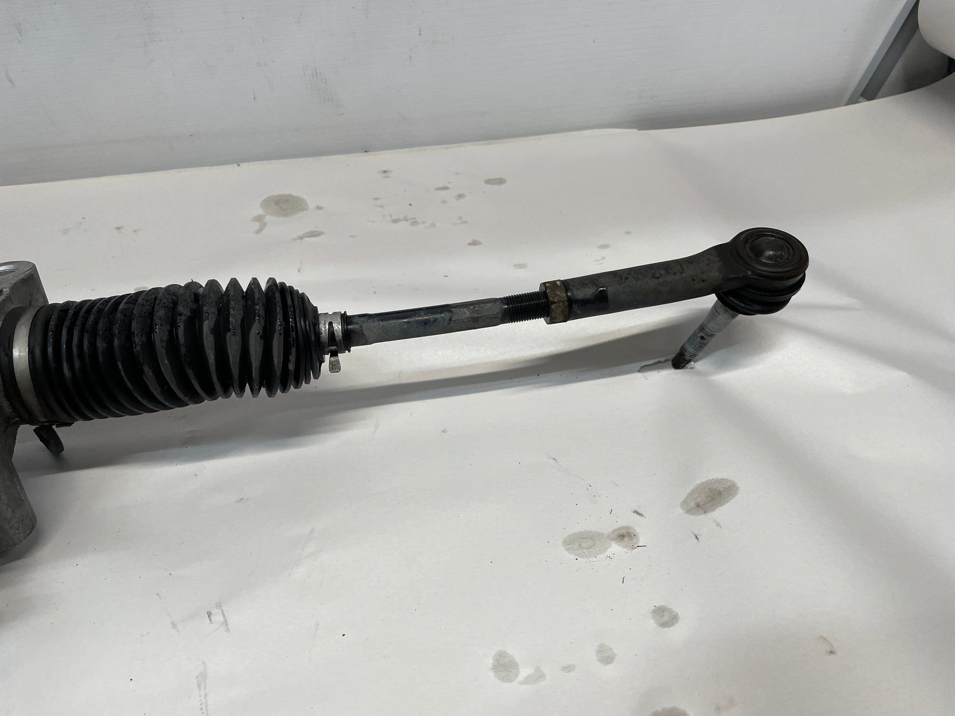 2014 Chevy Camaro SS 1LE Steering Rack and Pinion OEM - Day's Parts Yard
