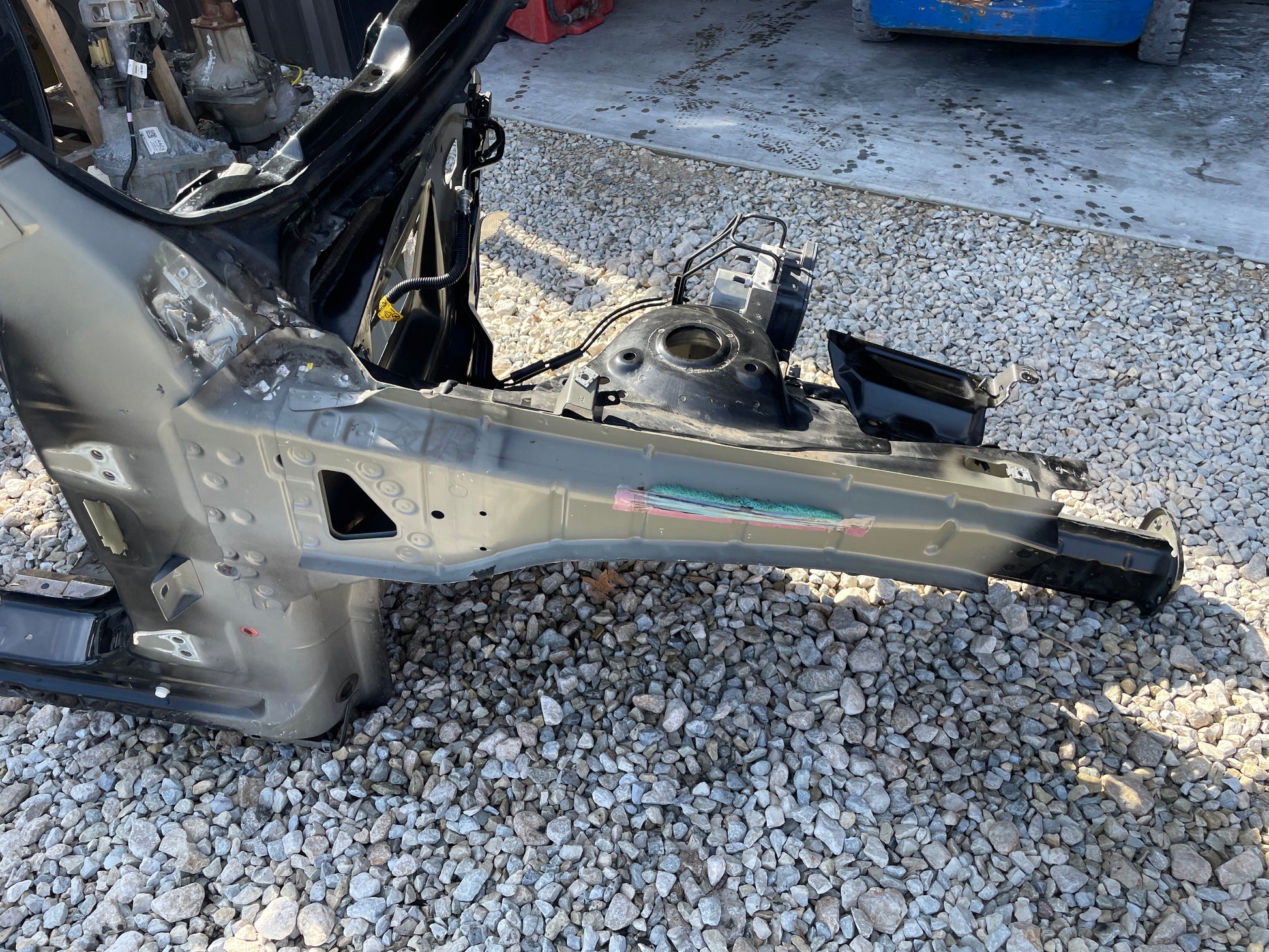 2014 Chevy SS Sedan RH Passenger Frame Rail Shock Tower Apron OEM - Day's Parts Yard